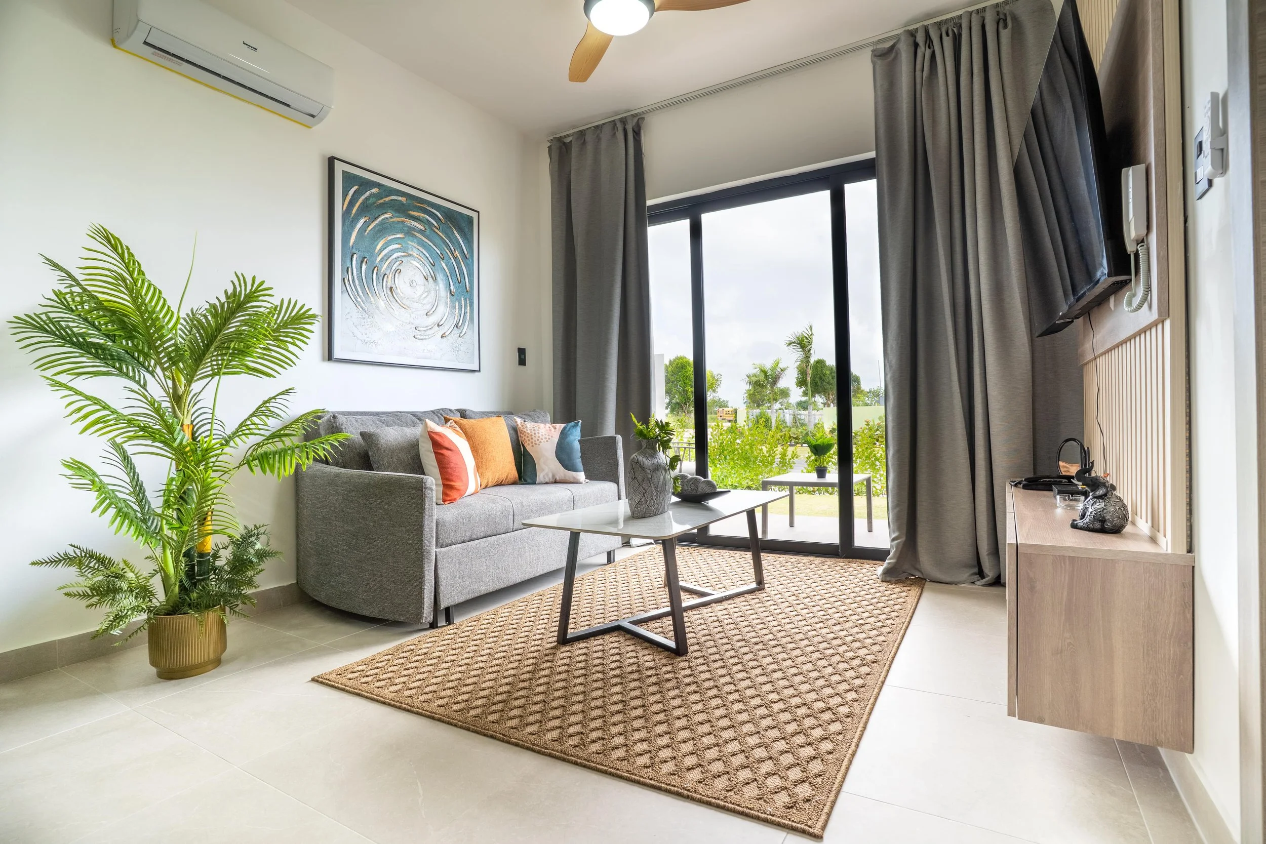 AIRBNB LIVING ROOM WITH MODERN COLORS