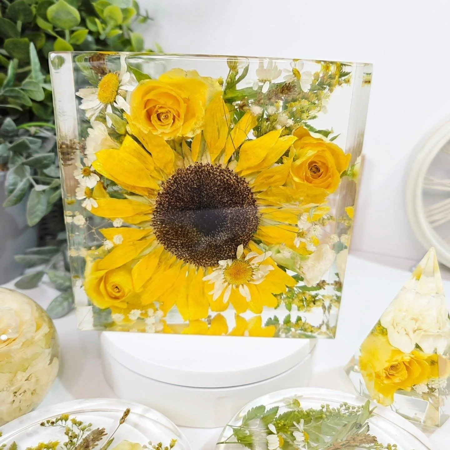 Eternal Bloom Resin Memorial Square