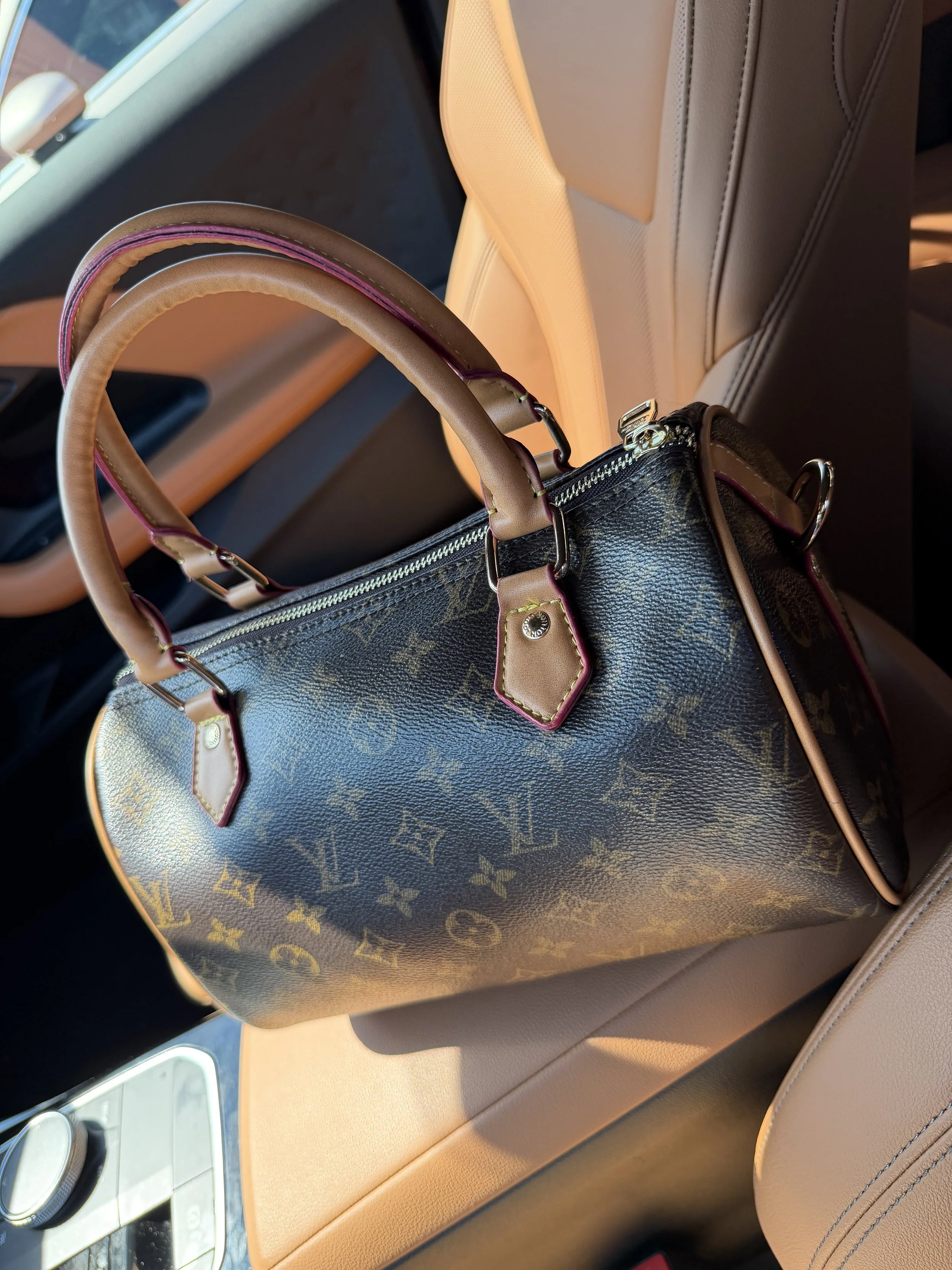Speedy Monogram