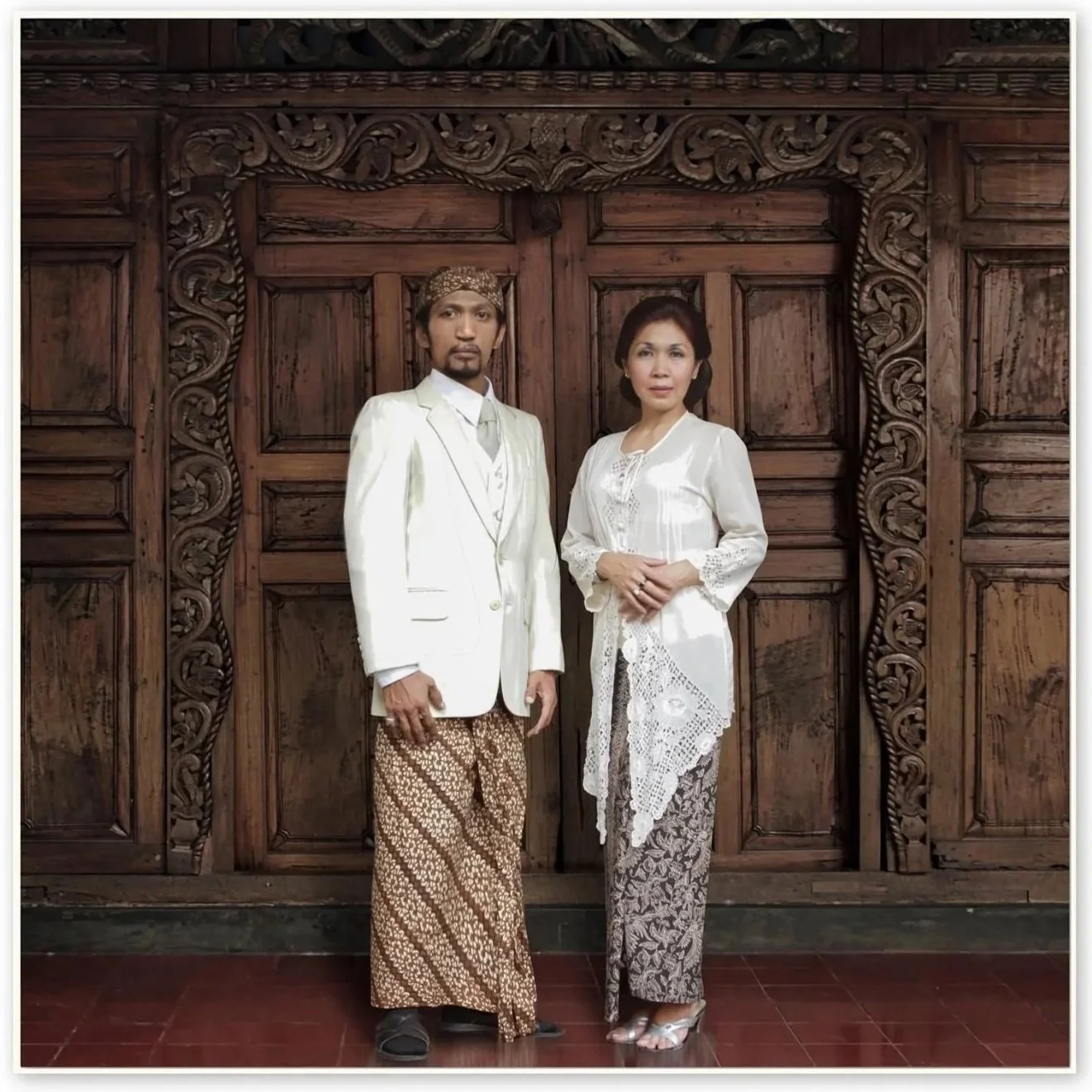  Adhya Ranadireksa 
 Me and My Wife #2 
 C-Print 
 51 cm x 51 cm, 2014 
