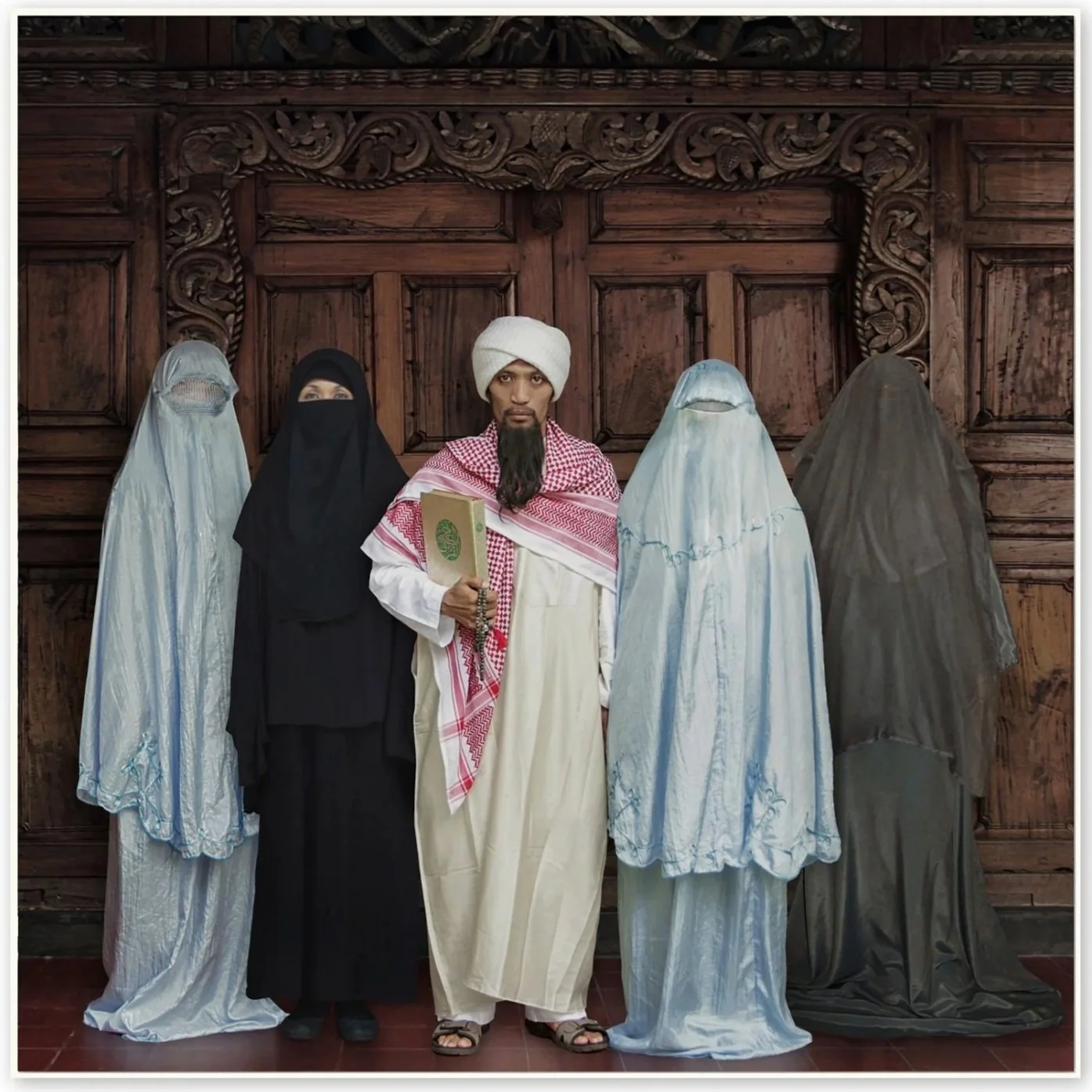  Adhya Ranadireksa 
 Me and My Wife #8 
 C-Print 
 51 cm x 51 cm, 2014 