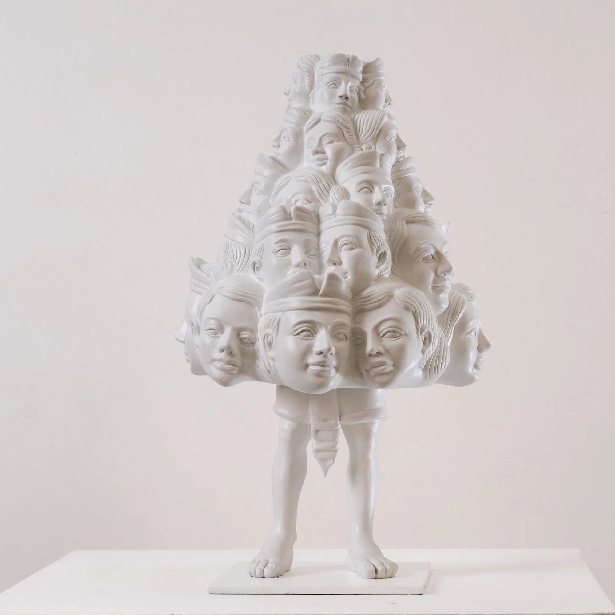  The Monument 
 Resin fiber, car paint 
 35 x 20 x 20 cm, 2023 
