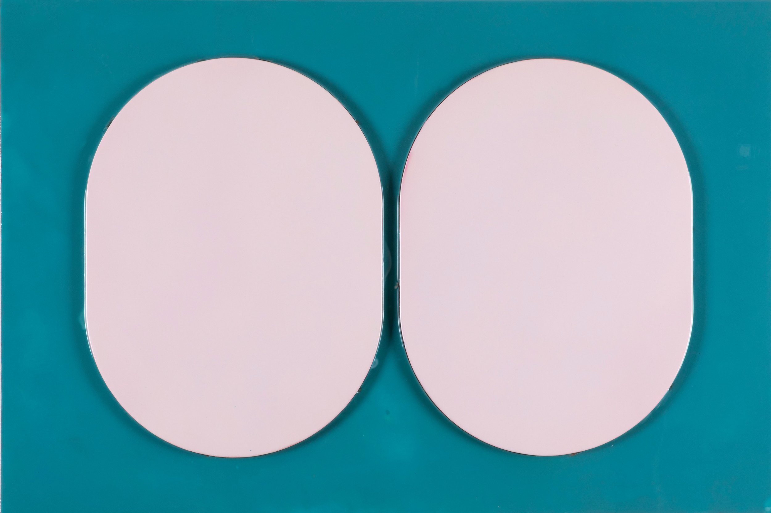  Thomson #156 
 Wood, steel, pigment and resin 
 65 x 97 cm, 2022 