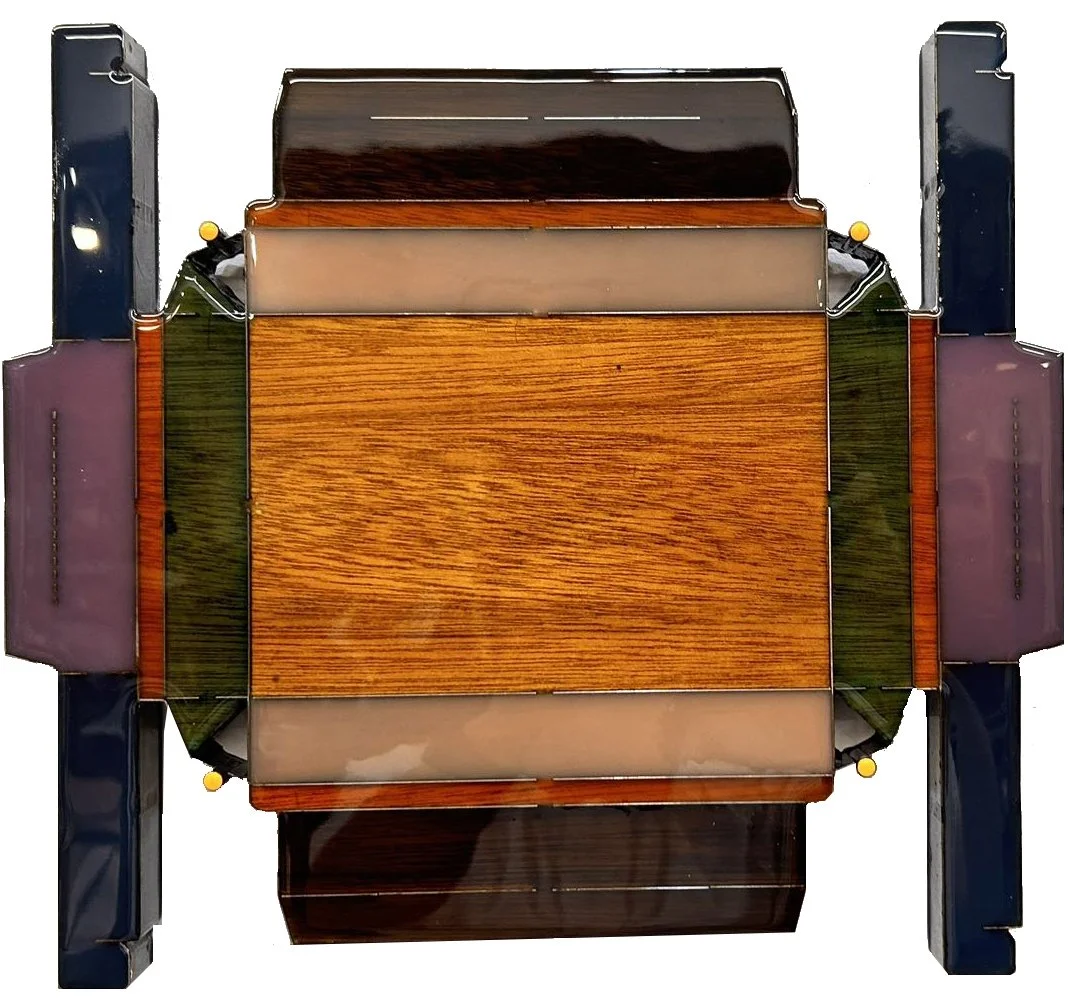  Thompson #197 
 Wood, steel, pigment and resin 
 32.3 x 29.2 cm, 2024 