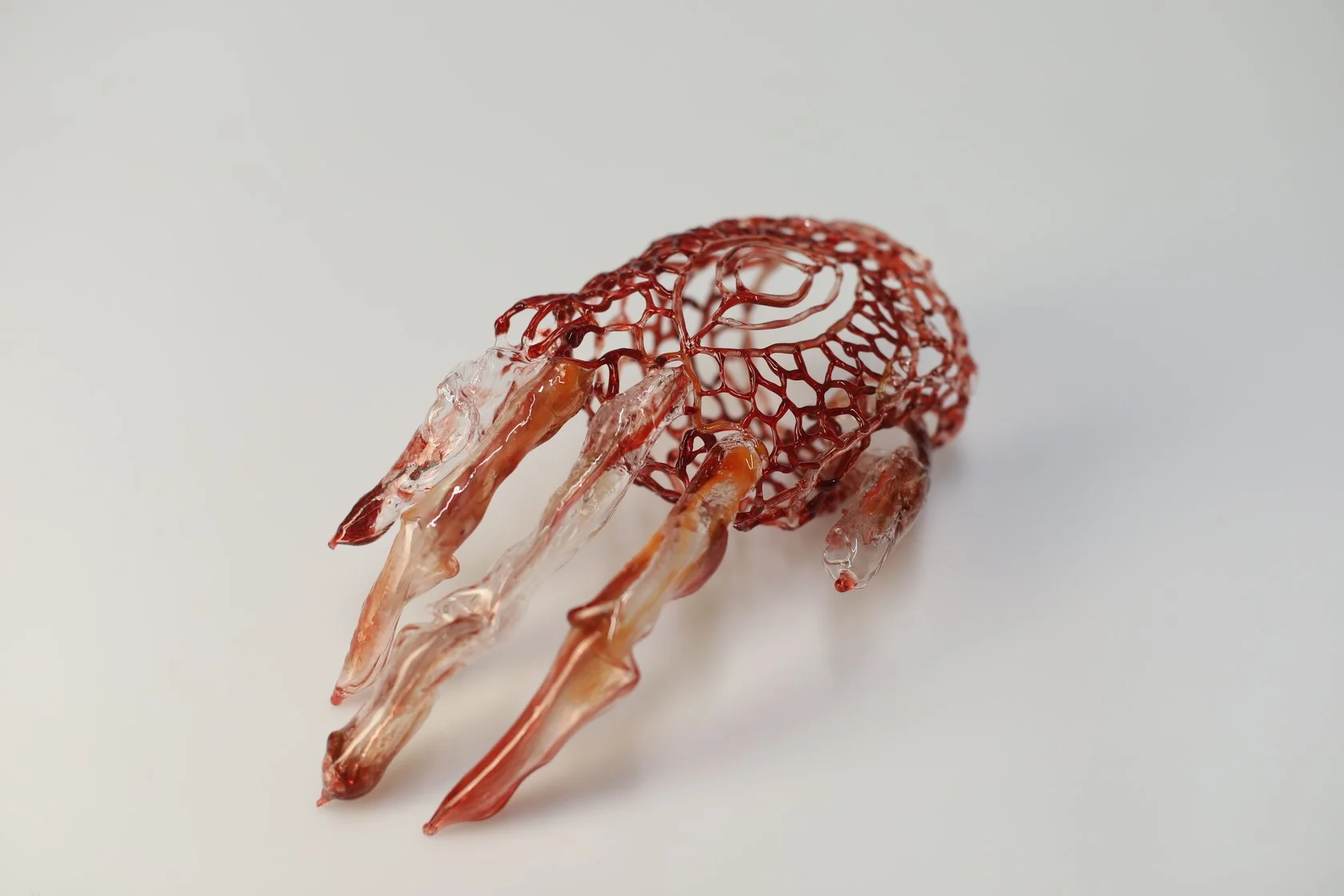 moira-mai-jingru-mai_my-erotic-possession-s-003_lampworked-glass_7cm-x-8cm-x-22cm_2024.jpg