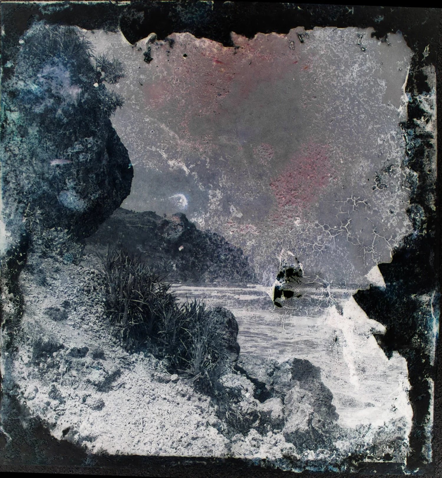  Abshar Platiza 
 19 
 Print on photo paper 
 20 cm x 20 cm, 2016 