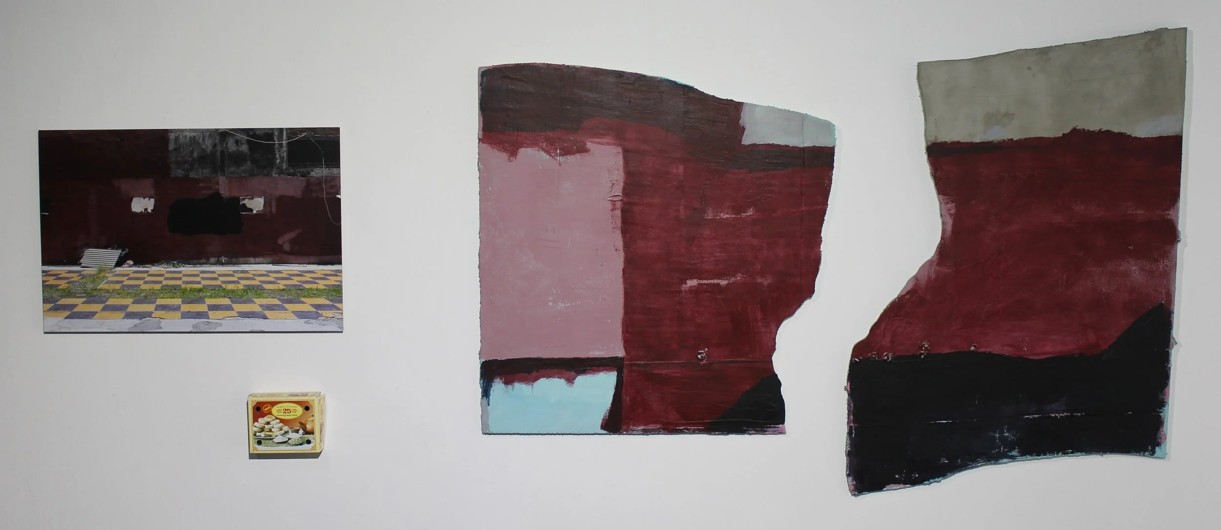  Souvenirs From Yogya (Solo Road) 
 Pigment print on archival paper on aluminium | Acrylic, cement and enamel on plywood (2 pcs) 
 42 cm x 63 cm | 93 cm x 143 cm, 2018 