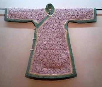 wang-lei_colorful-clothes-no-17_china-rice-paper-rolled_125cm-x-100cm_2013.jpg