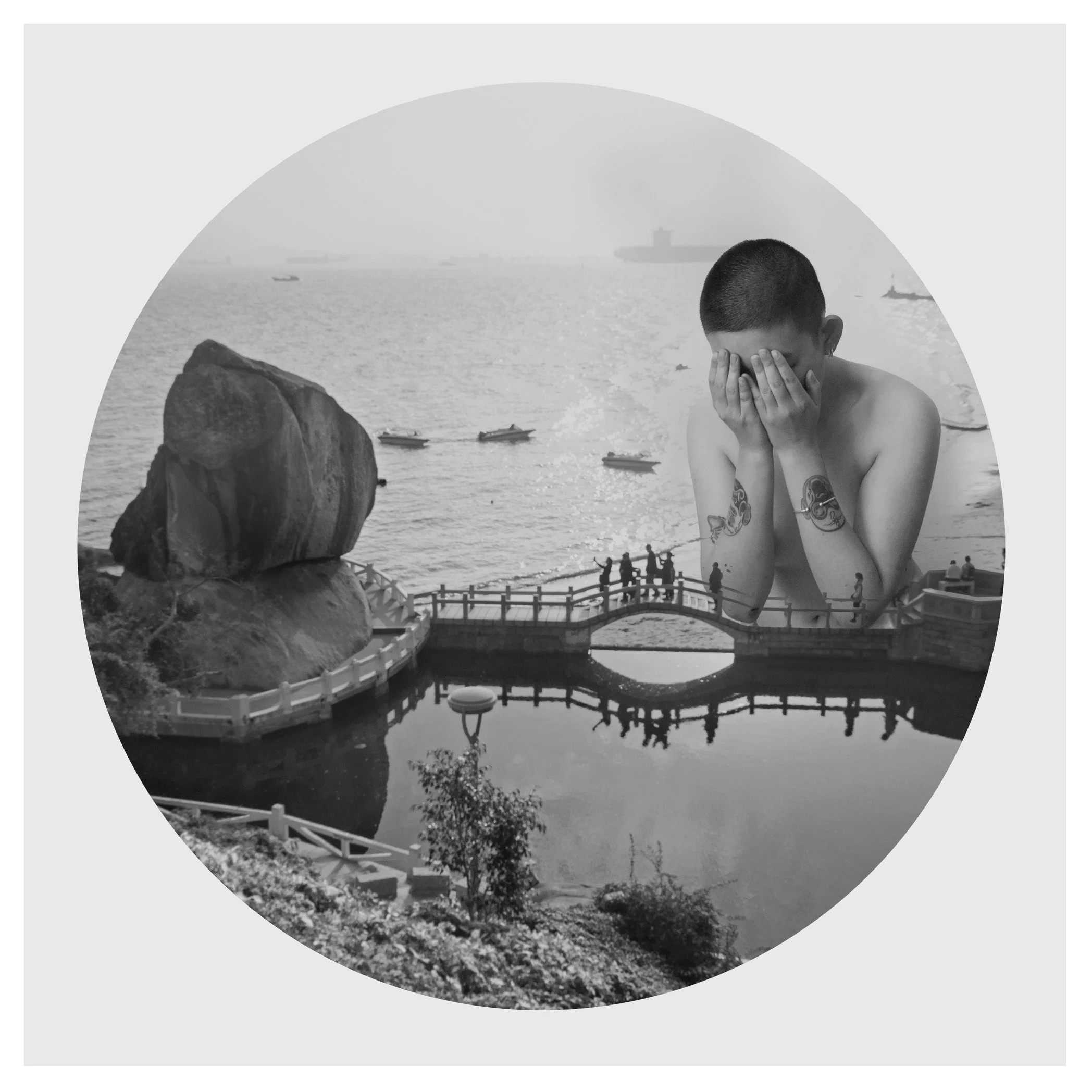 meng-yu-yan_moongate3_inkjet-print-on-matte-art-rag_90-x-90cm_2018.jpg