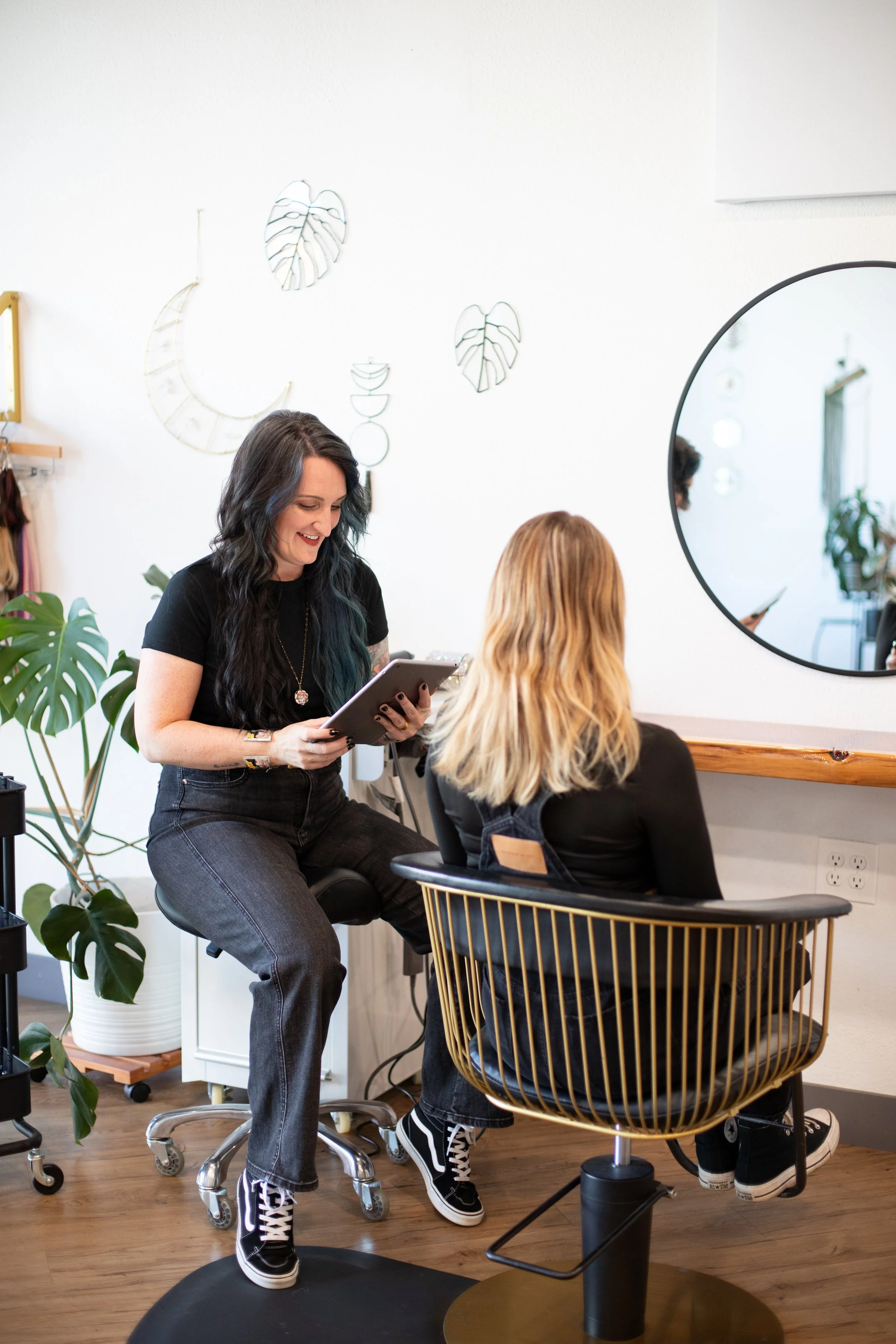 How to Build a Loyal Clientele as a Hairstylist Without Constant Hustle