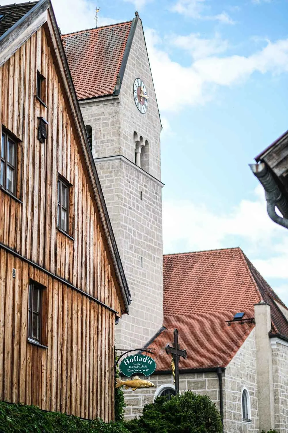 huglfing-kirche-hofladen