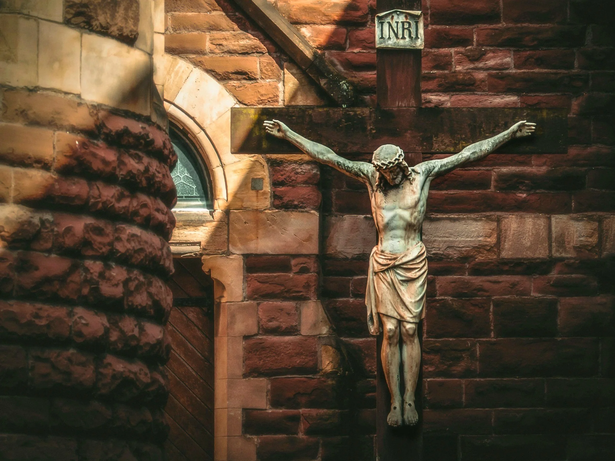 Bear Witness to Crucified Christ