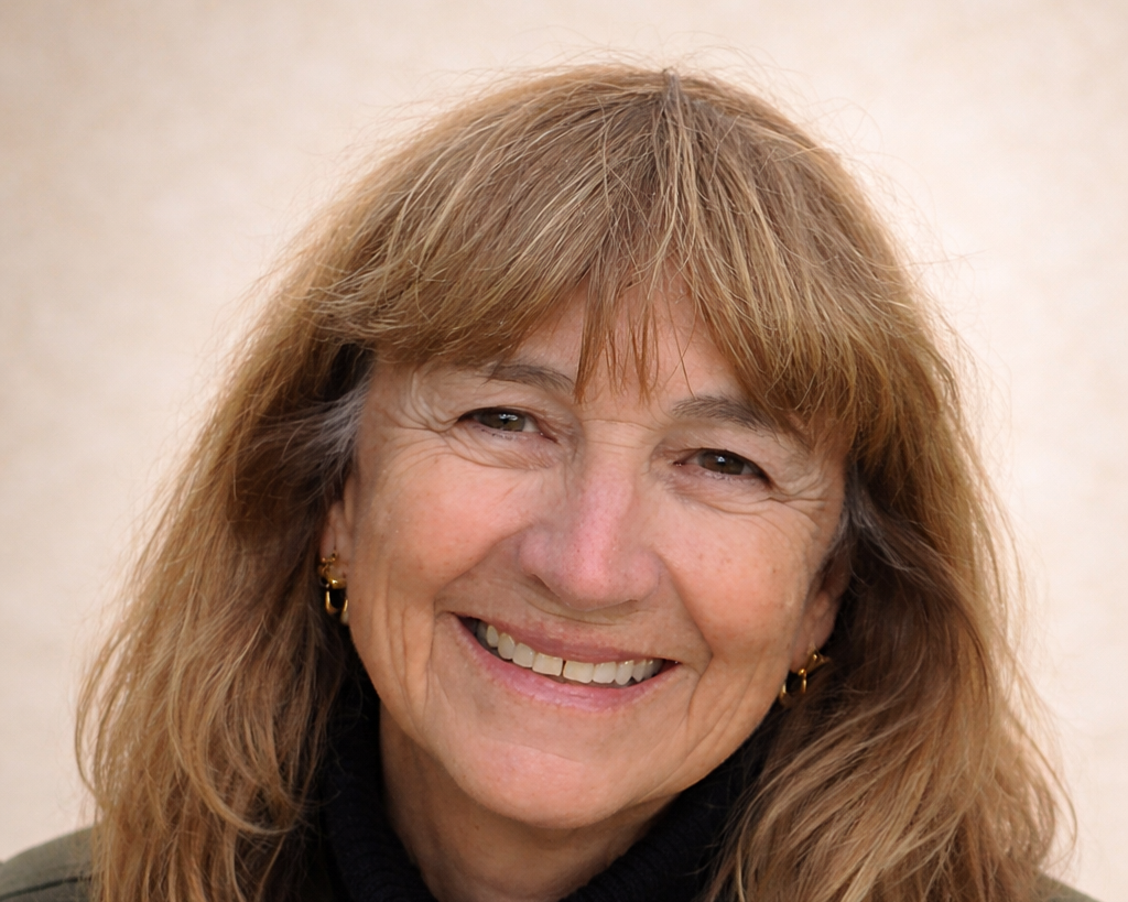smiling psychotherapist