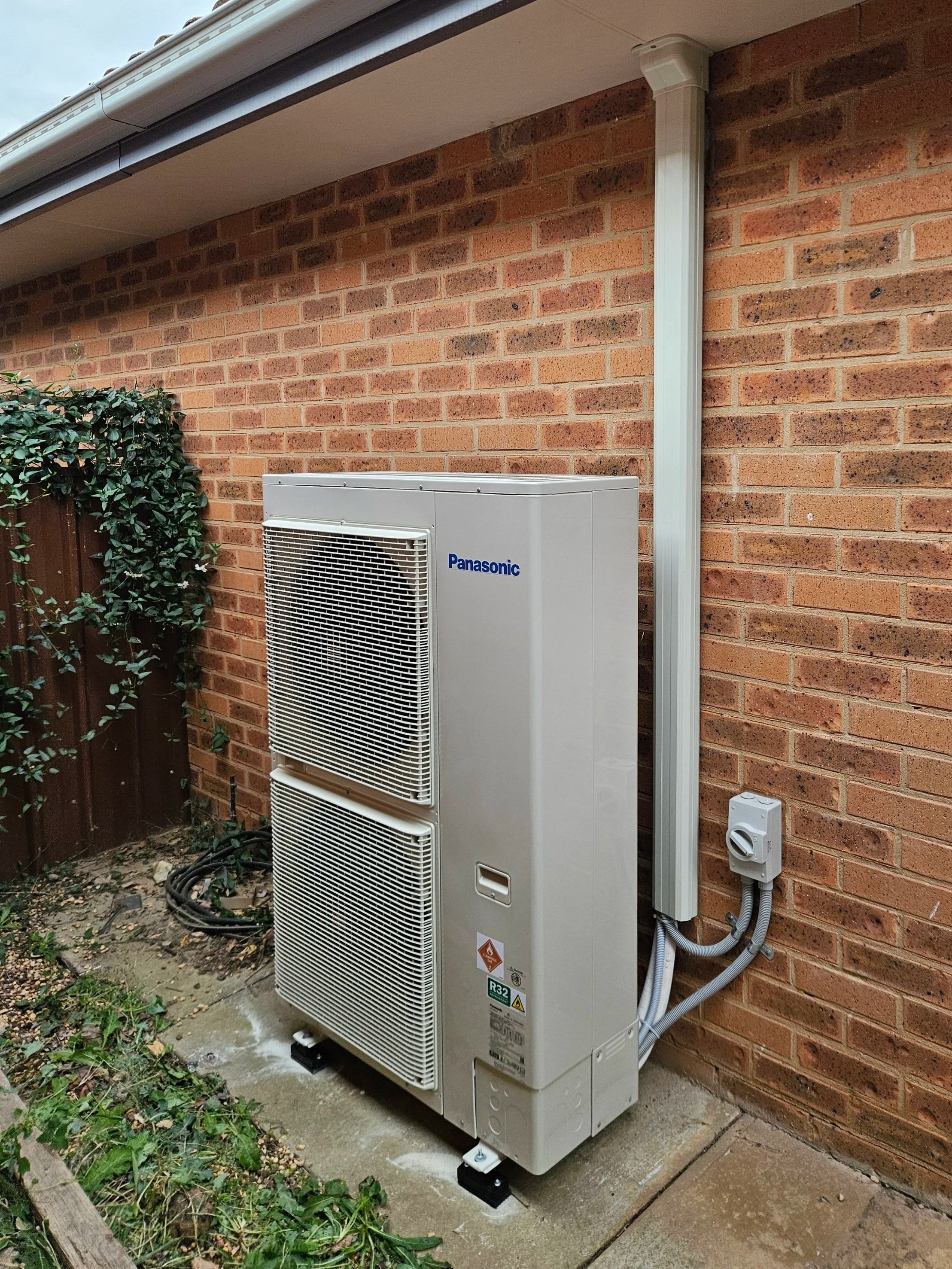 Ducted Reverse cycle air conditioner installation, Wagga Wagga, 2650