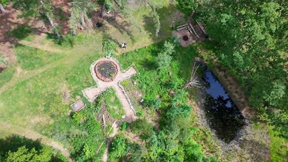 Authentiek voedselbos voor slow living in Arendonk.jpg