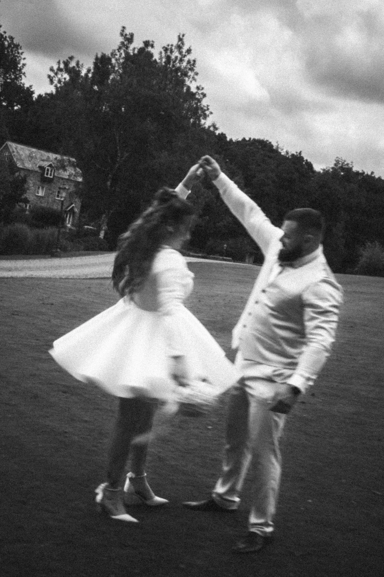 Editorial wedding photography at Millbrook Estate captured by North Devon wedding photographer Chris Catullo