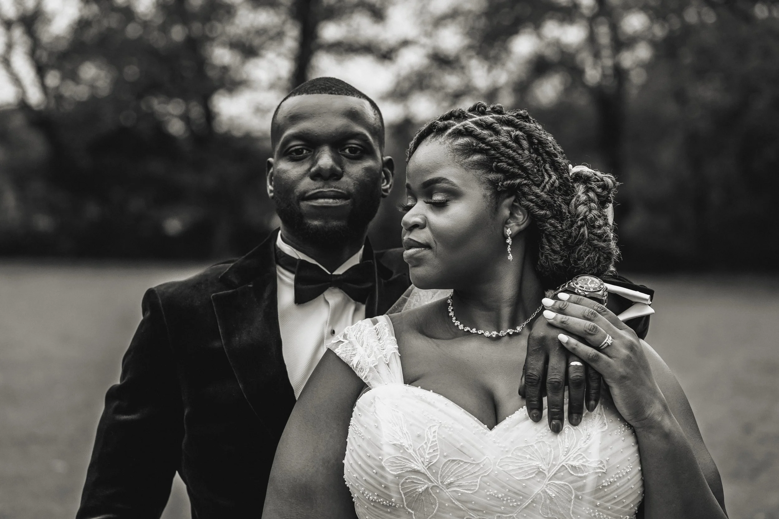 Elegant barn wedding photography at Upton Barn captured by a Devon wedding photographer
