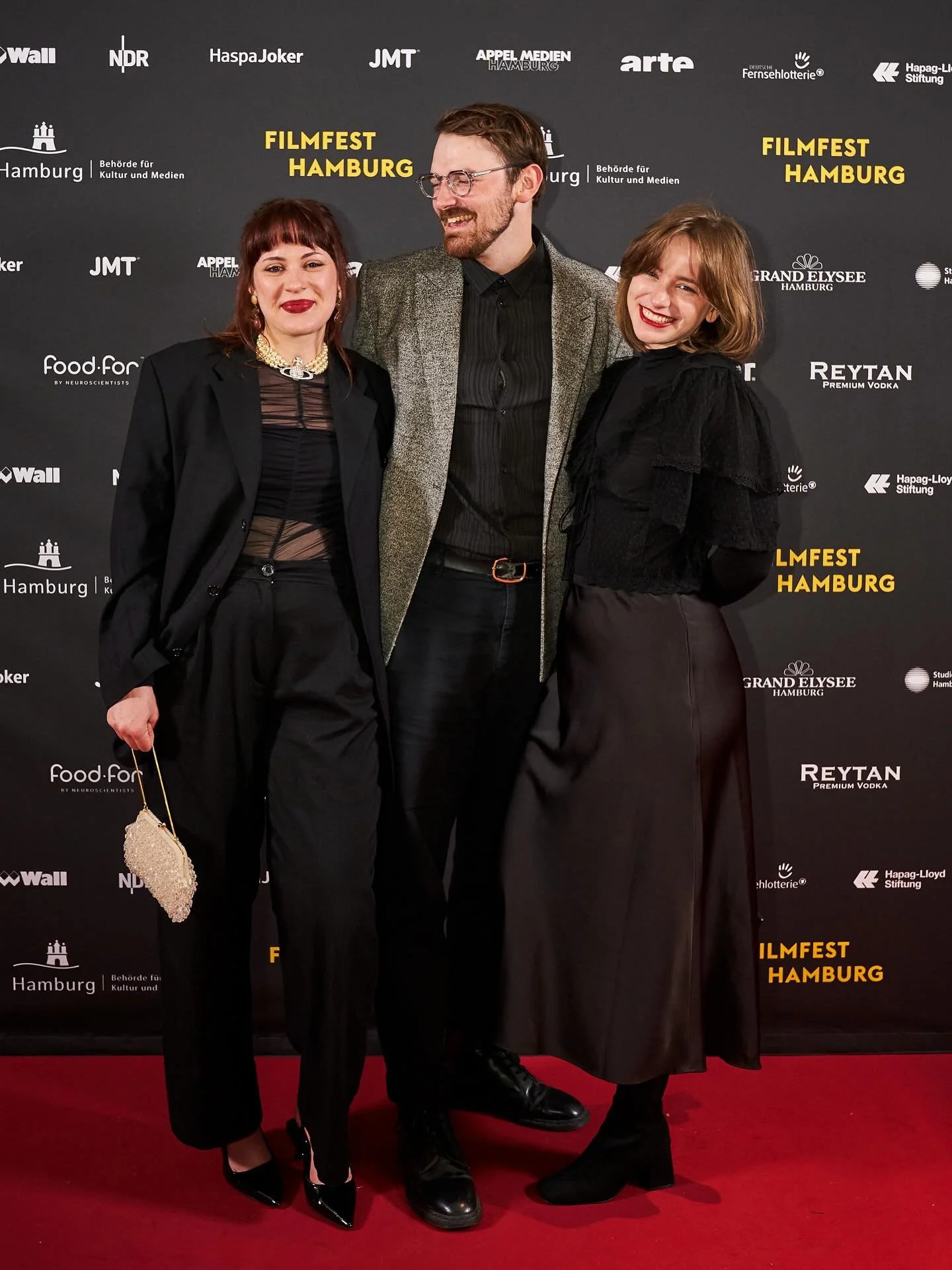 Wir sind so lieb und lustig, ihr w&uuml;rdet uns doch auch zu eurer Veranstaltung einladen, oder?&hellip;..ODER? 👹

Fotocredit: Claudia H&ouml;hne