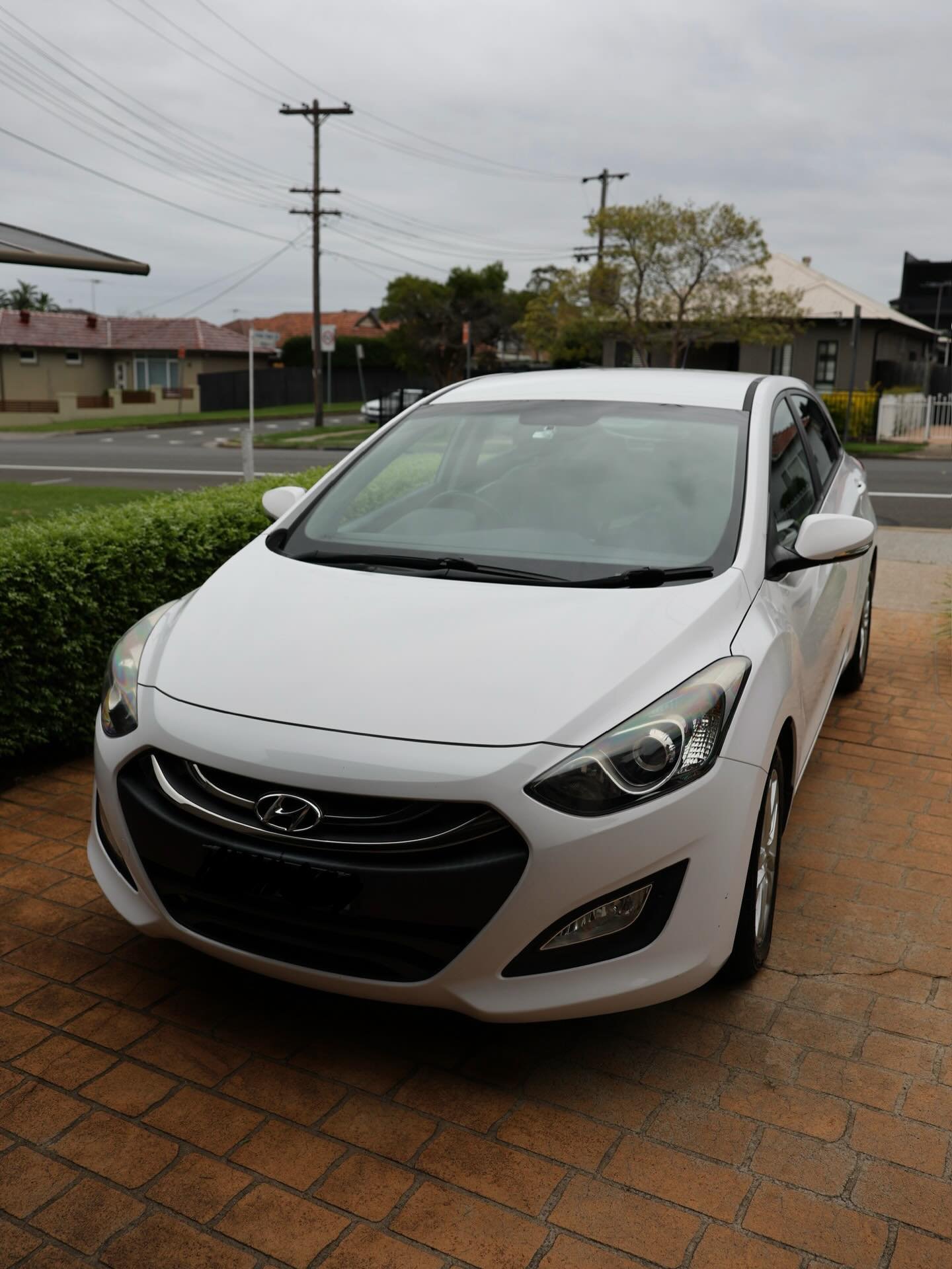 Hyundai i30 in for standard exterior and interior clean. Bathe+ applied to exterior to add a bit of beading and shine!