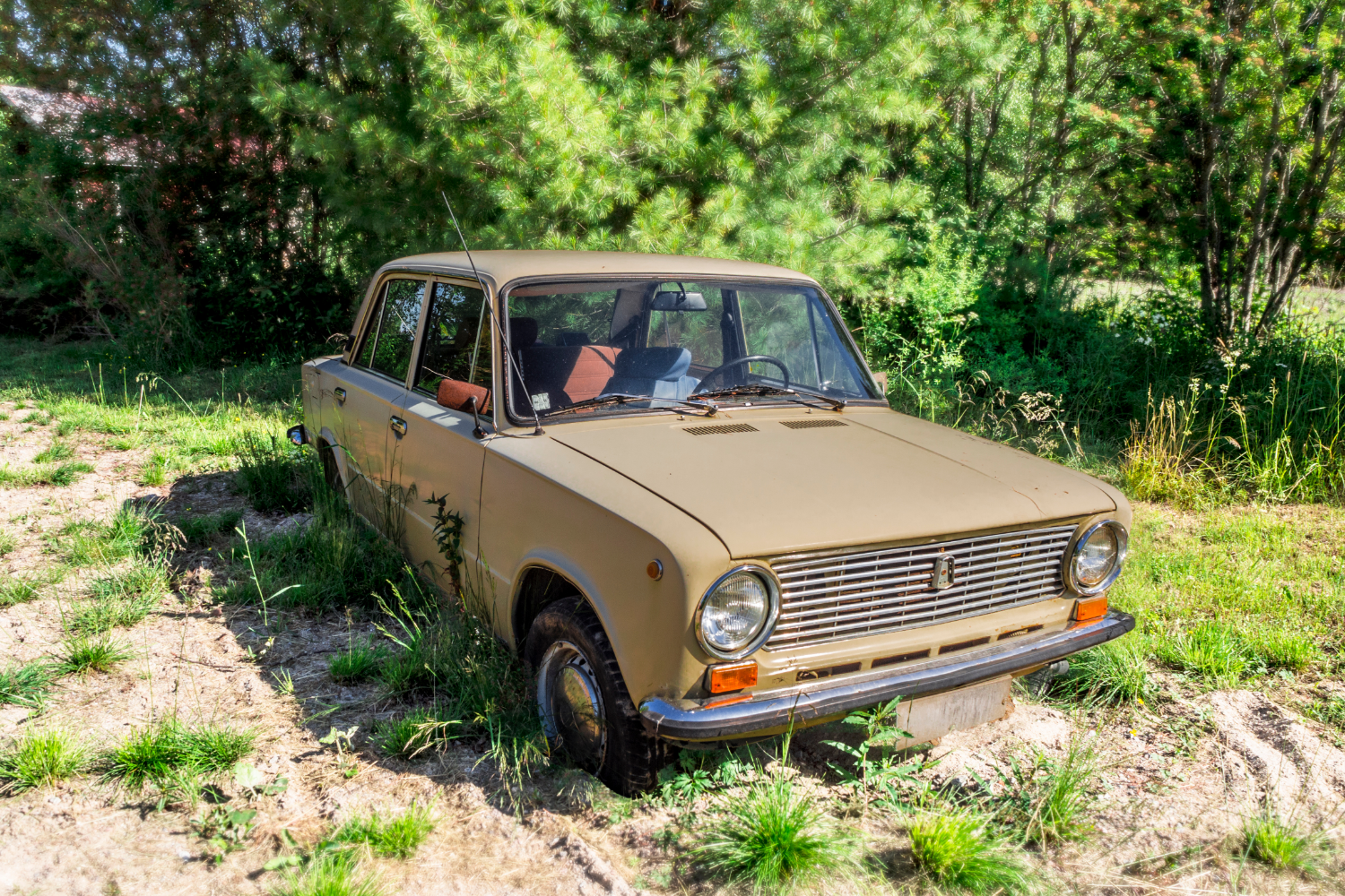 What Types of Vehicles Qualify for Junk Car Removal