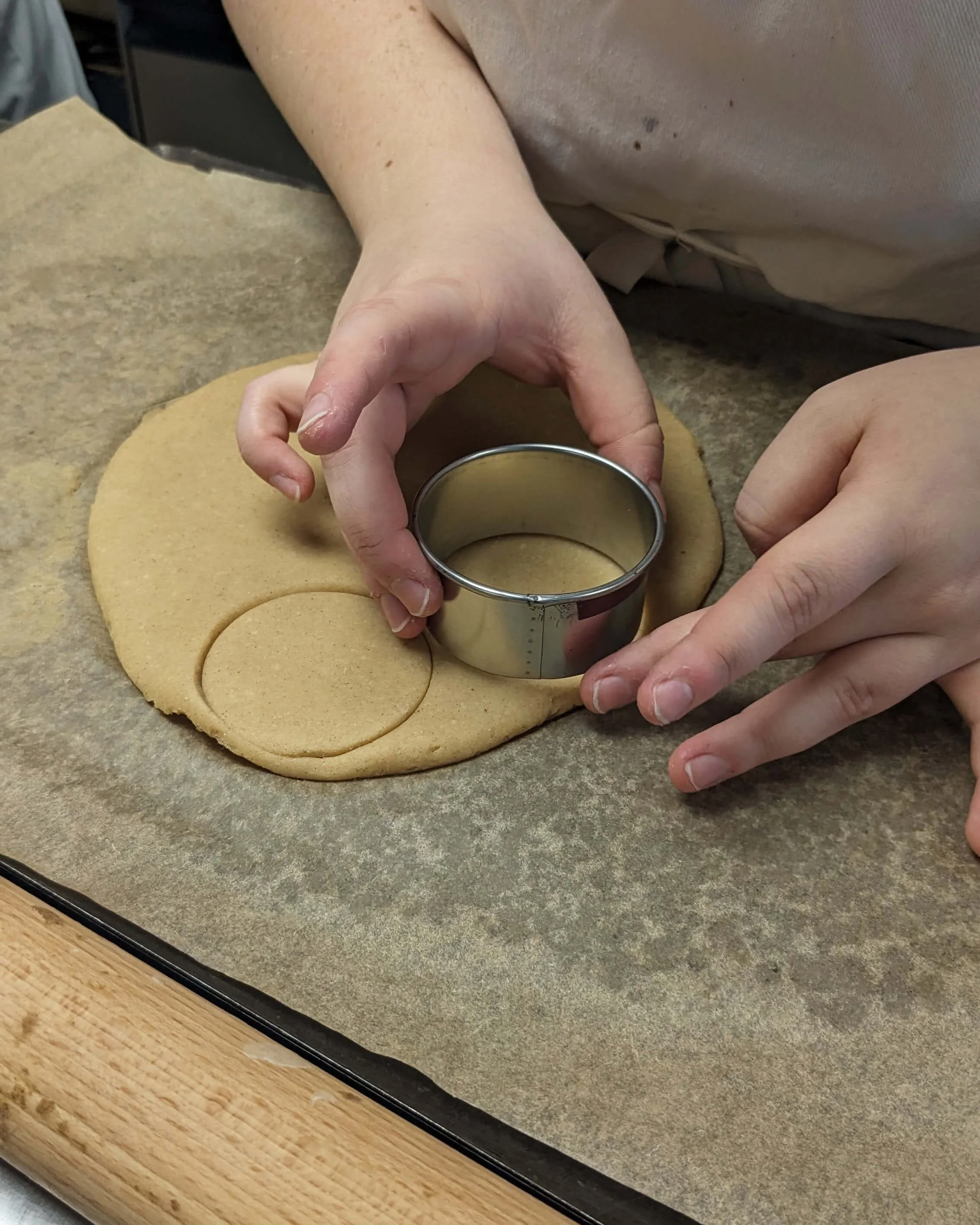 Expérimentations en cuisine lors du workshop de design culinaire.