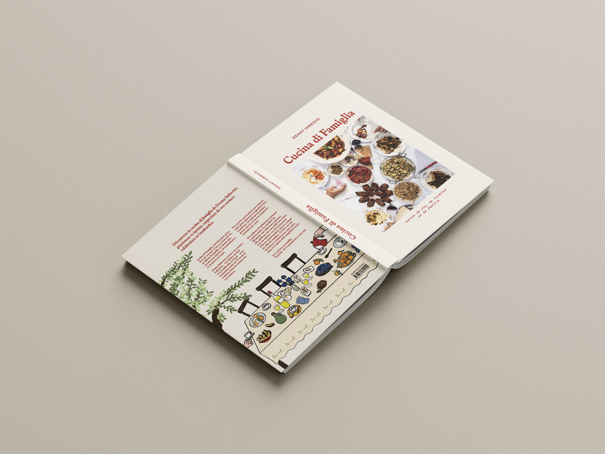 Mockup du livre Cucina di Famiglia ouvert montrant l'illustration de la 4e de couverture avec une table conviviale italienne par Lucie Leforestier.