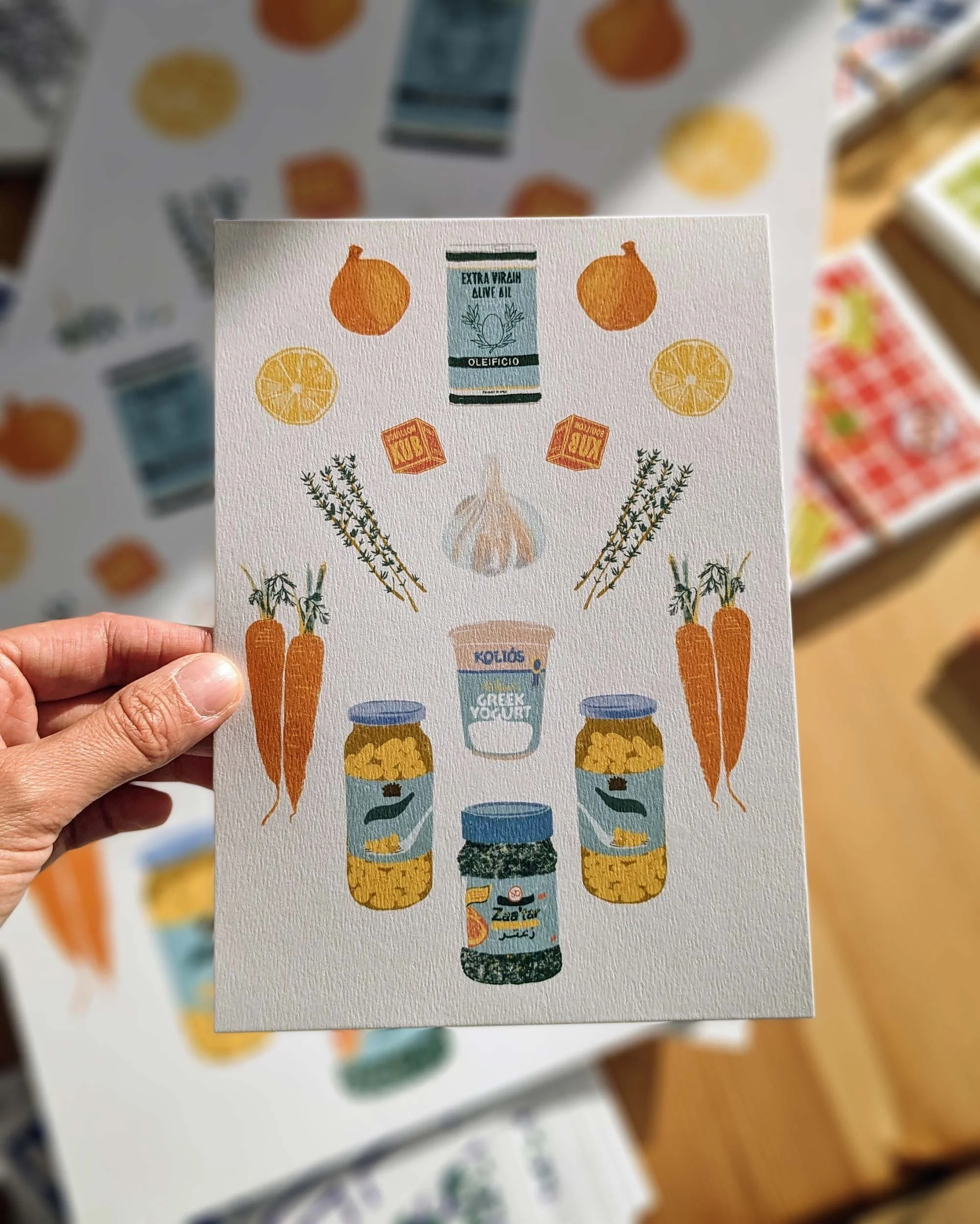 Carte postale illustrée représentant des ingrédients d'une recette de soupe aux haricots blancs et zaatar, indiquée au dos