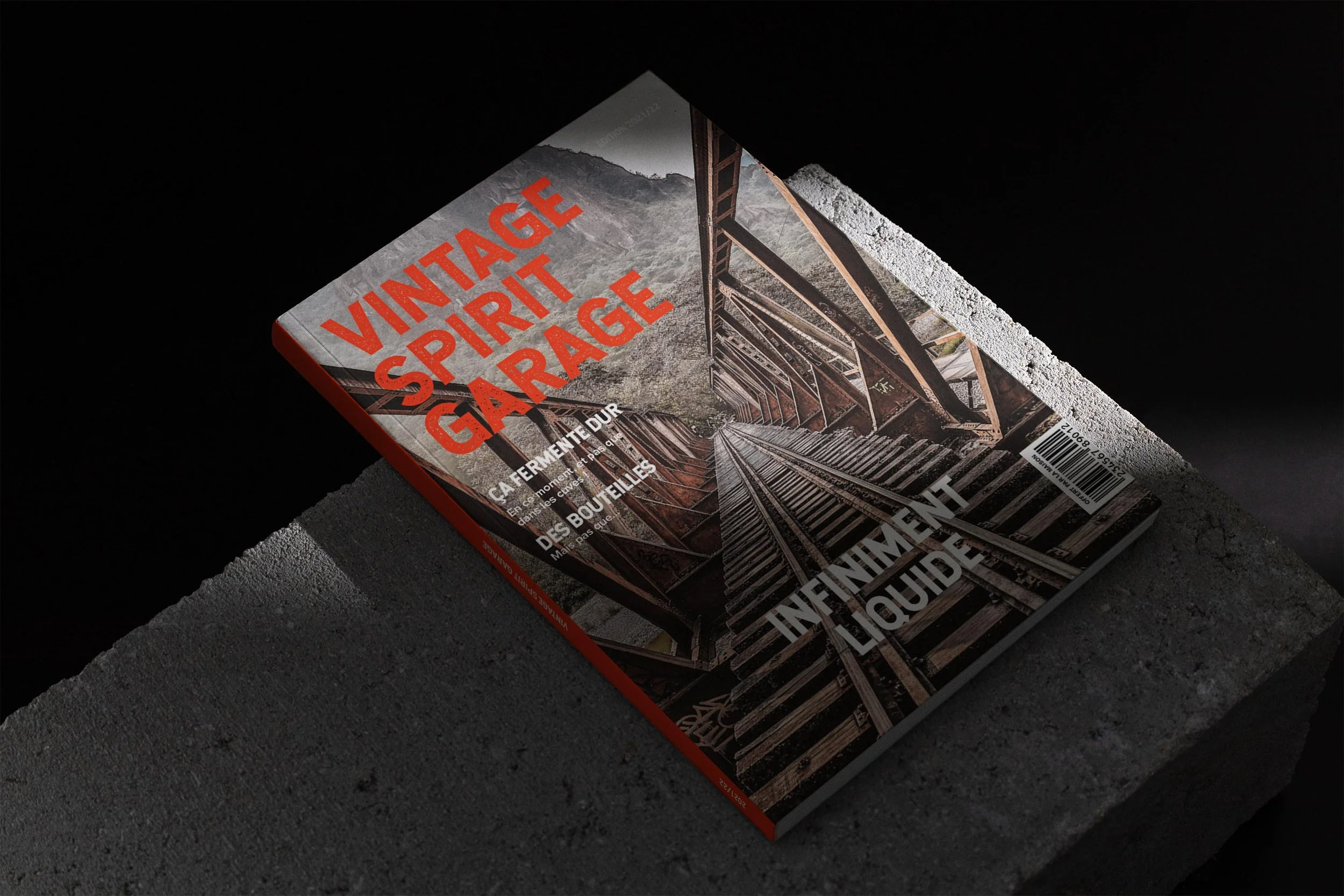 Couverture catalogue importateur spiritueux Vintage Spirit Garage premiere edition