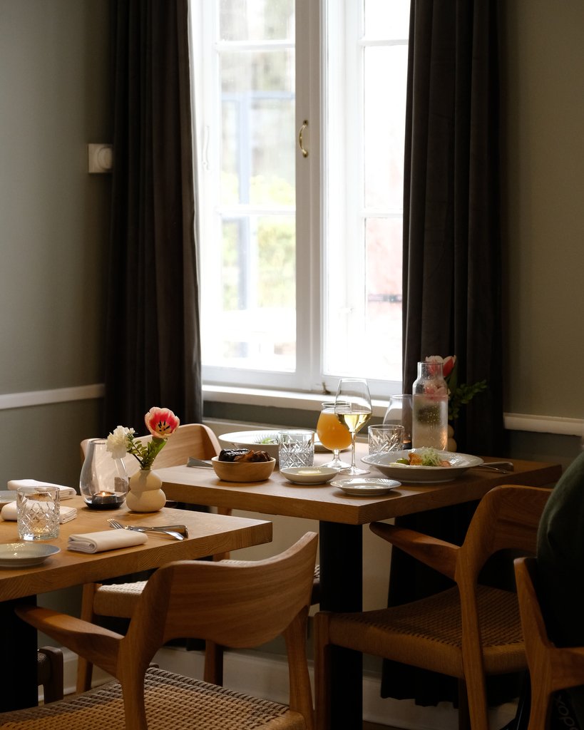 Den Røde Cottage tilbyder frokost i rolige omgivelser midt i naturen bare 20 min fra København.