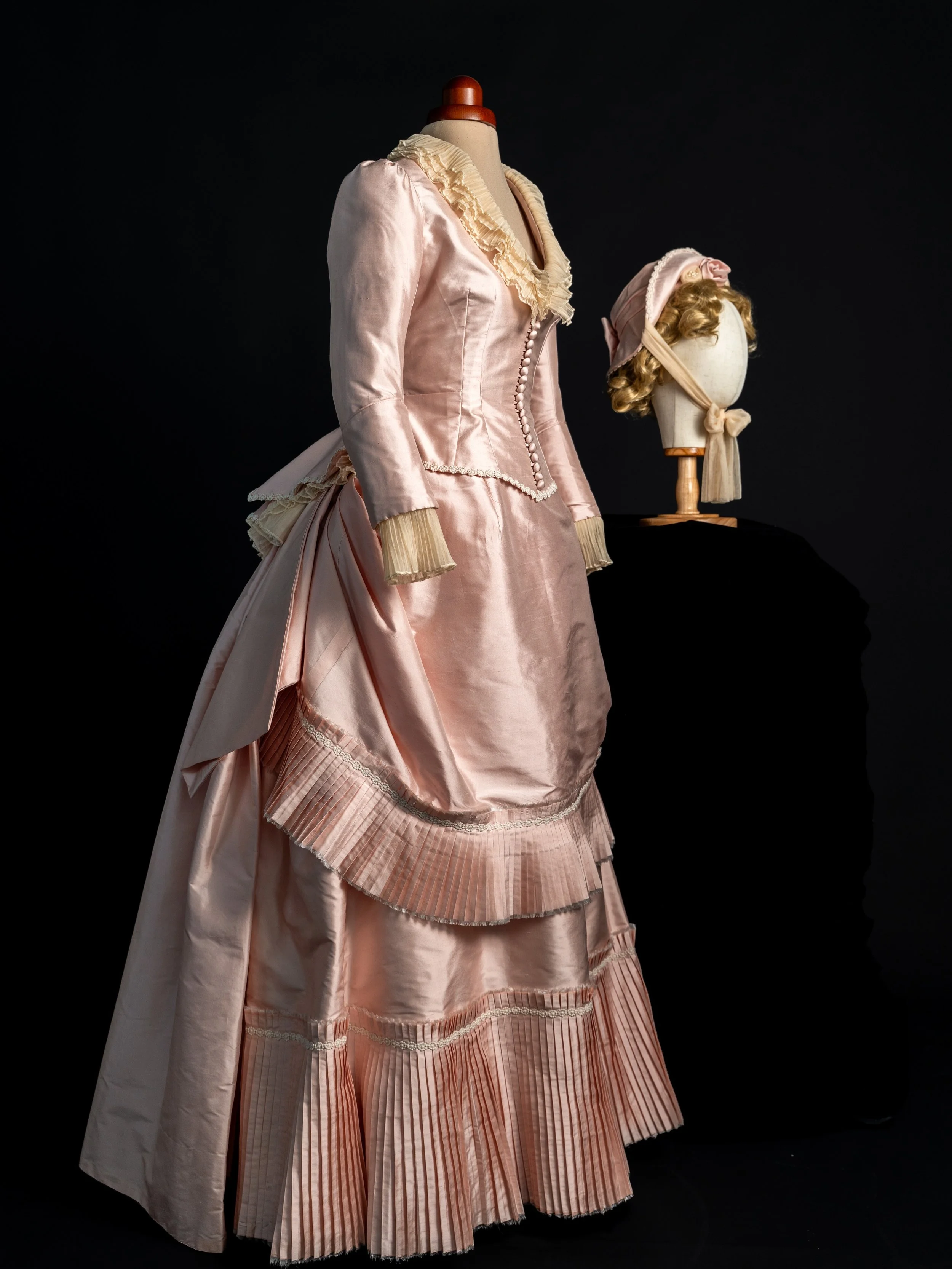 We did a In house photography for @costume_m8 for her amazing costume work. Love her creative works!