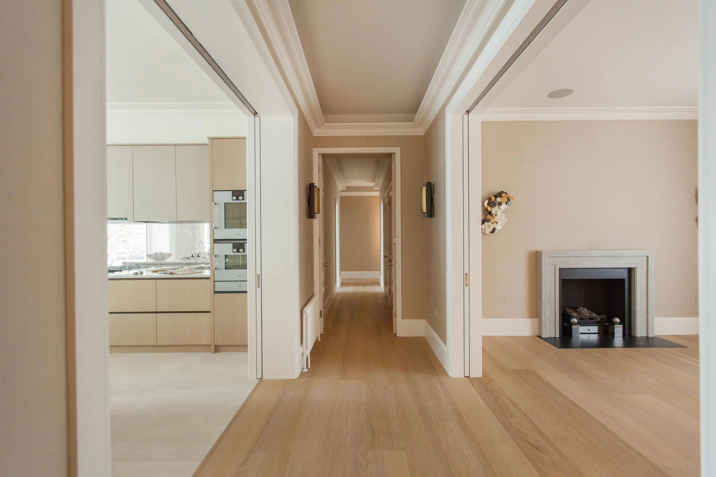 High end, luxury design, decoration, furniture sourcing, Interior design, interior decoration, architecte d'intérieur, decoratrice, Provence, London, timeless, elegant interior, classic contemporary, natural, neutral, handmade, bespoke