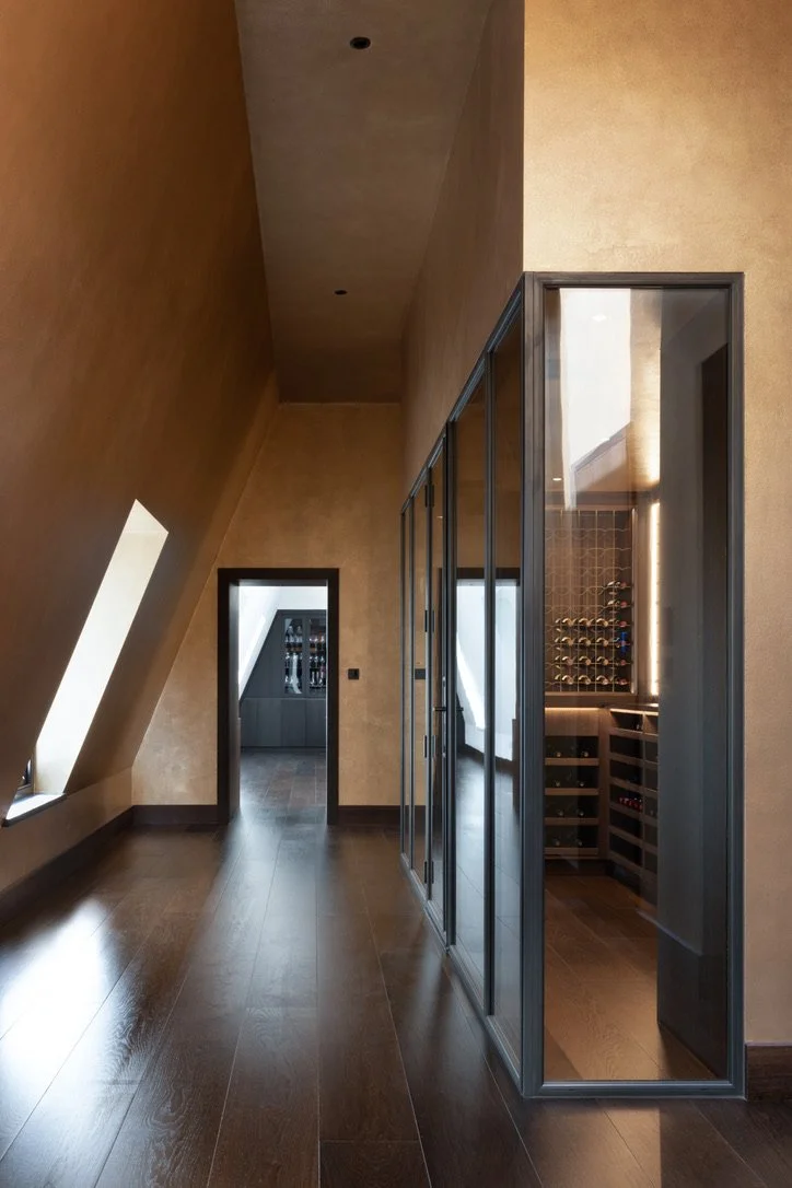 Bespoke, wine cellar design, cave a vins, tailor made, high end, luxury design, decoration, furniture sourcing, Interior design, interior decoration, architecte d'intérieur, decoratrice, Provence, London, lighting design, wine lovers