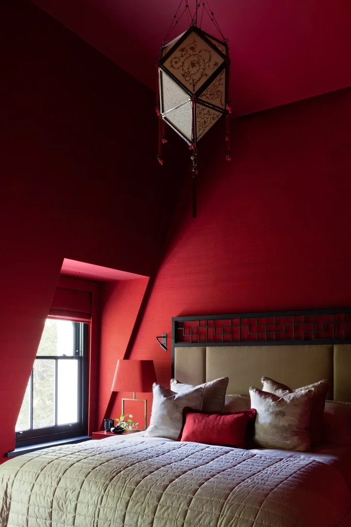 Bespoke, bedroom design, tailor made, high end, luxury design, decoration, furniture sourcing, Interior design, interior decoration, architecte d'intérieur, decoratrice, Provence, London, lighting design silk wallpaper, calm, details, dramatic, deep