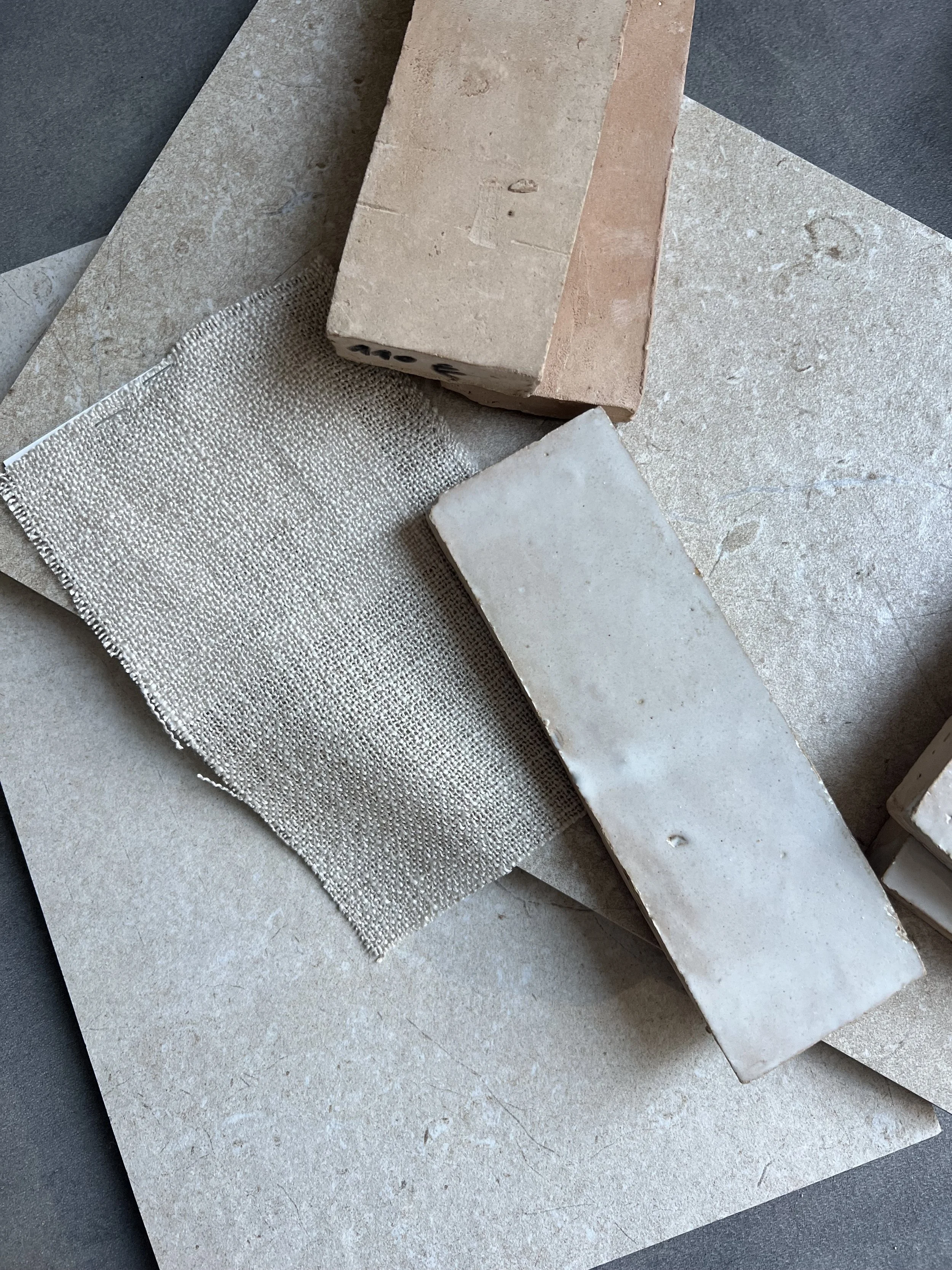 samples of natural materials, bejmat, zellige, stone, tiles