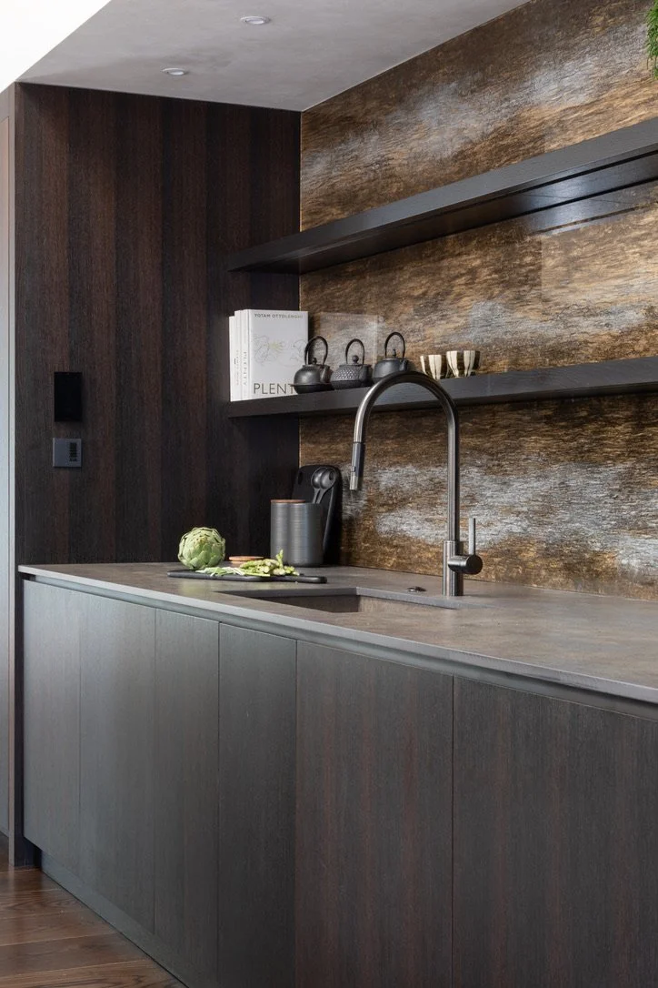 Kitchen design, bespoke, tailor made, high end, luxury design, decoration, furniture sourcing, Interior design, interior decoration, architecte d'intérieur, decoratrice, Provence, London. 