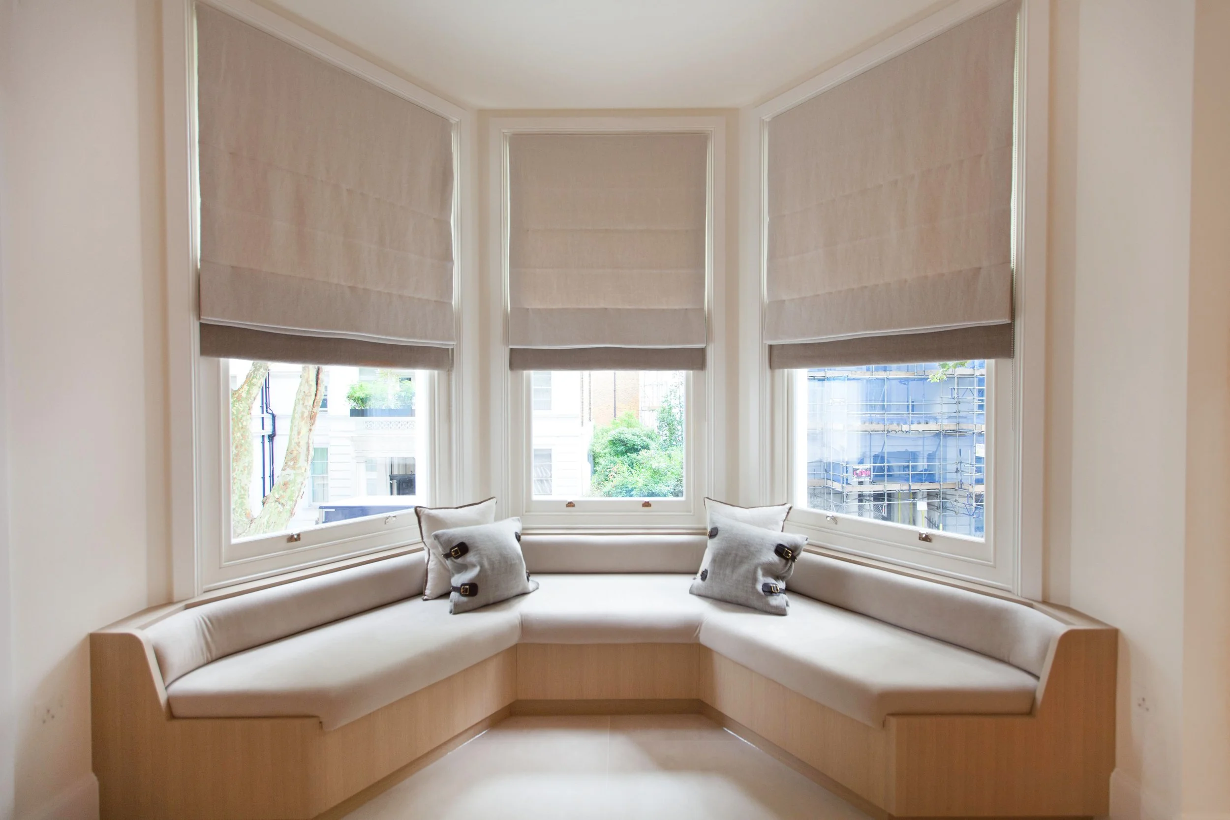 High end, kitchen, luxury design, decoration, furniture sourcing, Interior design, interior decoration, architecte d'intérieur, decoratrice, Provence, London, timeless, elegant interior, classic contemporary, natural, neutral, handmade, bespoke