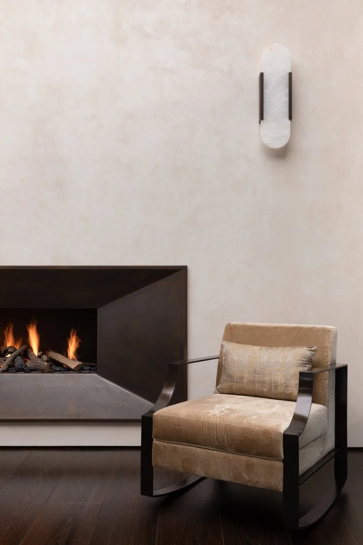 Living room design, bespoke, tailor made, high end, luxury design, decoration, furniture sourcing, Interior design, interior decoration, architecte d'intérieur, decoratrice, Provence, London.