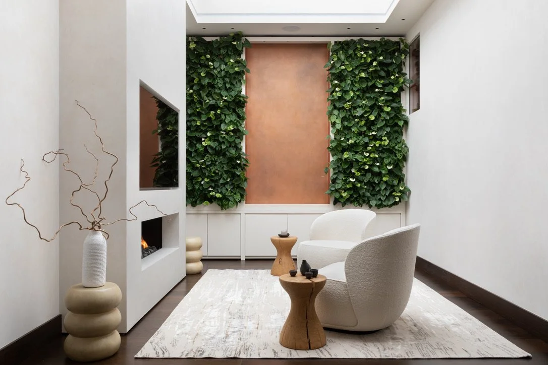 Yoga room, spa design, zen, Feng shui, styling, high end, luxury design, decoration, furniture sourcing, Interior design, interior decoration, architecte d'intérieur, decoratrice, Provence, London, wabi sabi, natural, water wall, fireplace