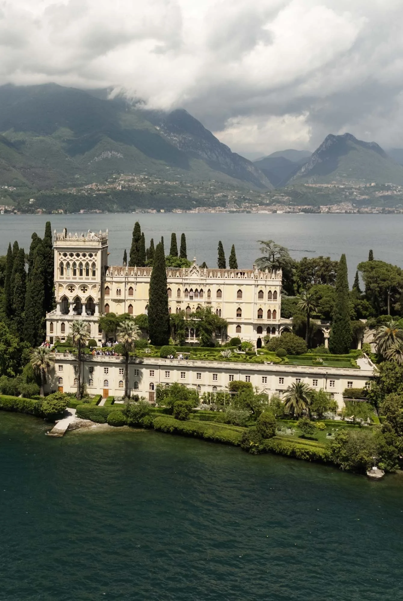 Isola_del_Garda-2.jpg