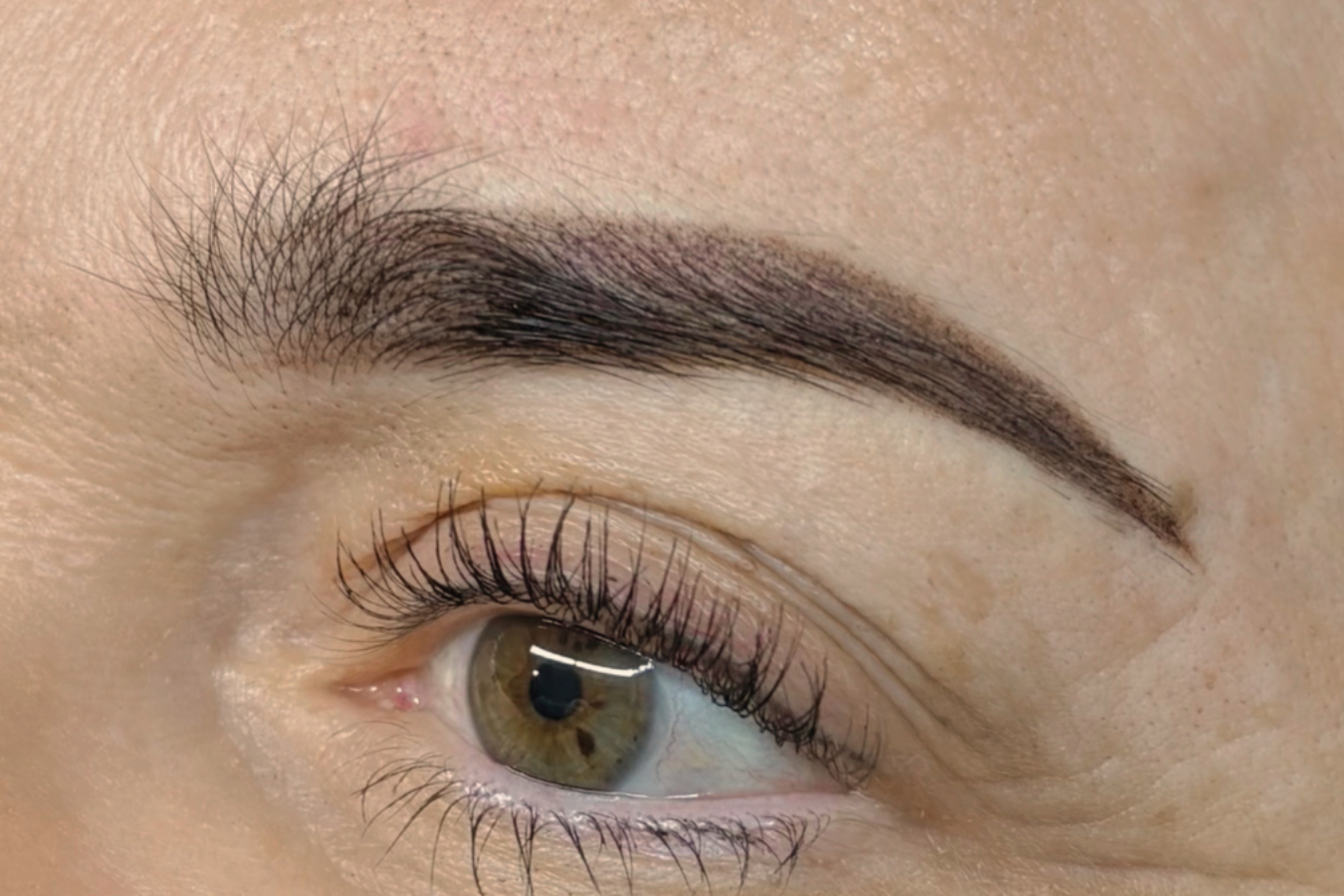 LUMI München - Powder Brows PMU