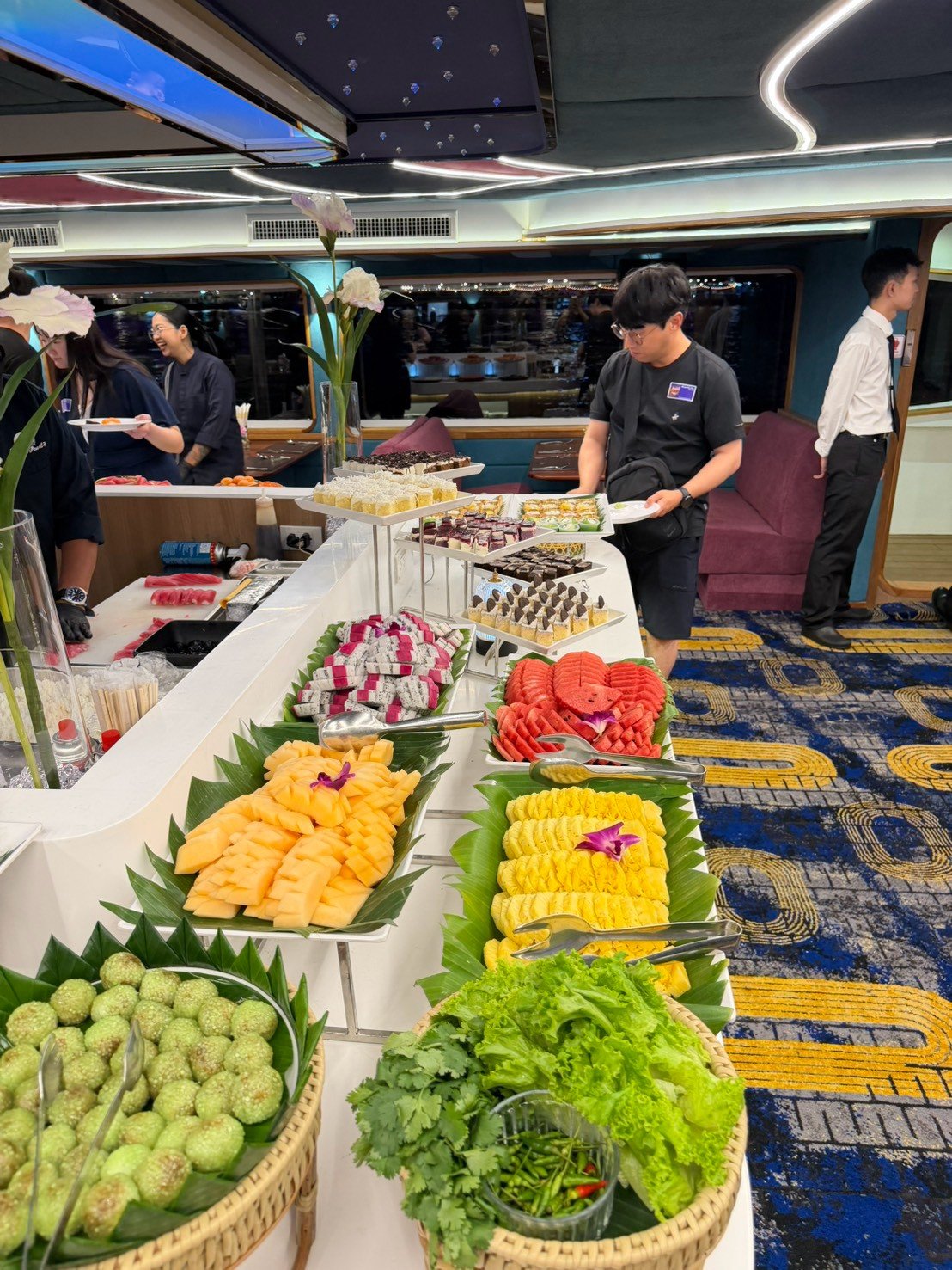 air floor 2 buffet (2).jpg