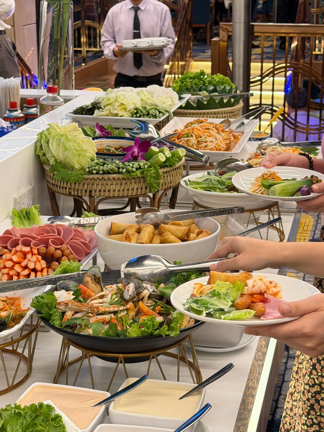 air floor 2 buffet.jpg
