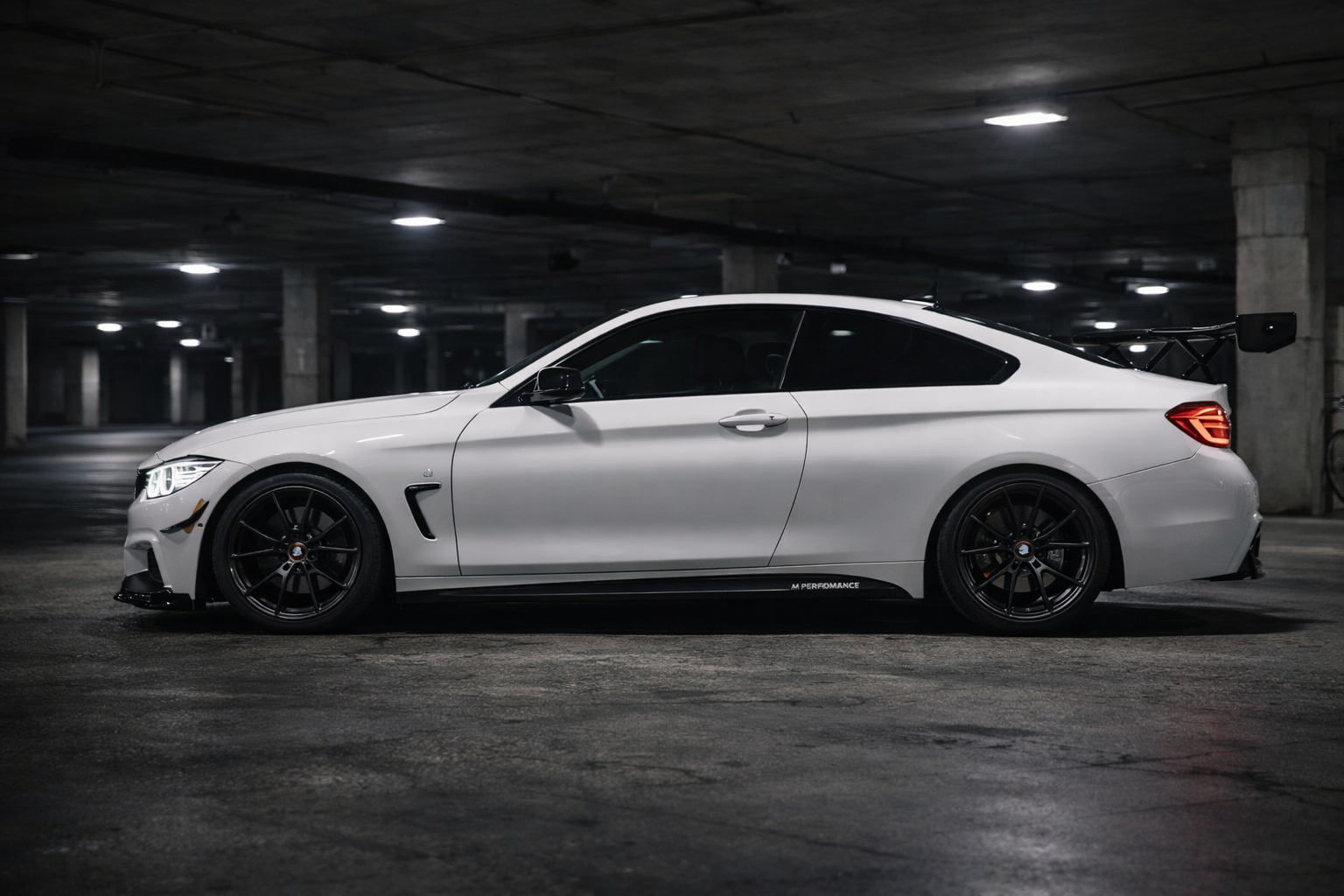 Brockville’s Car Detailing & Paint Restoration Studio