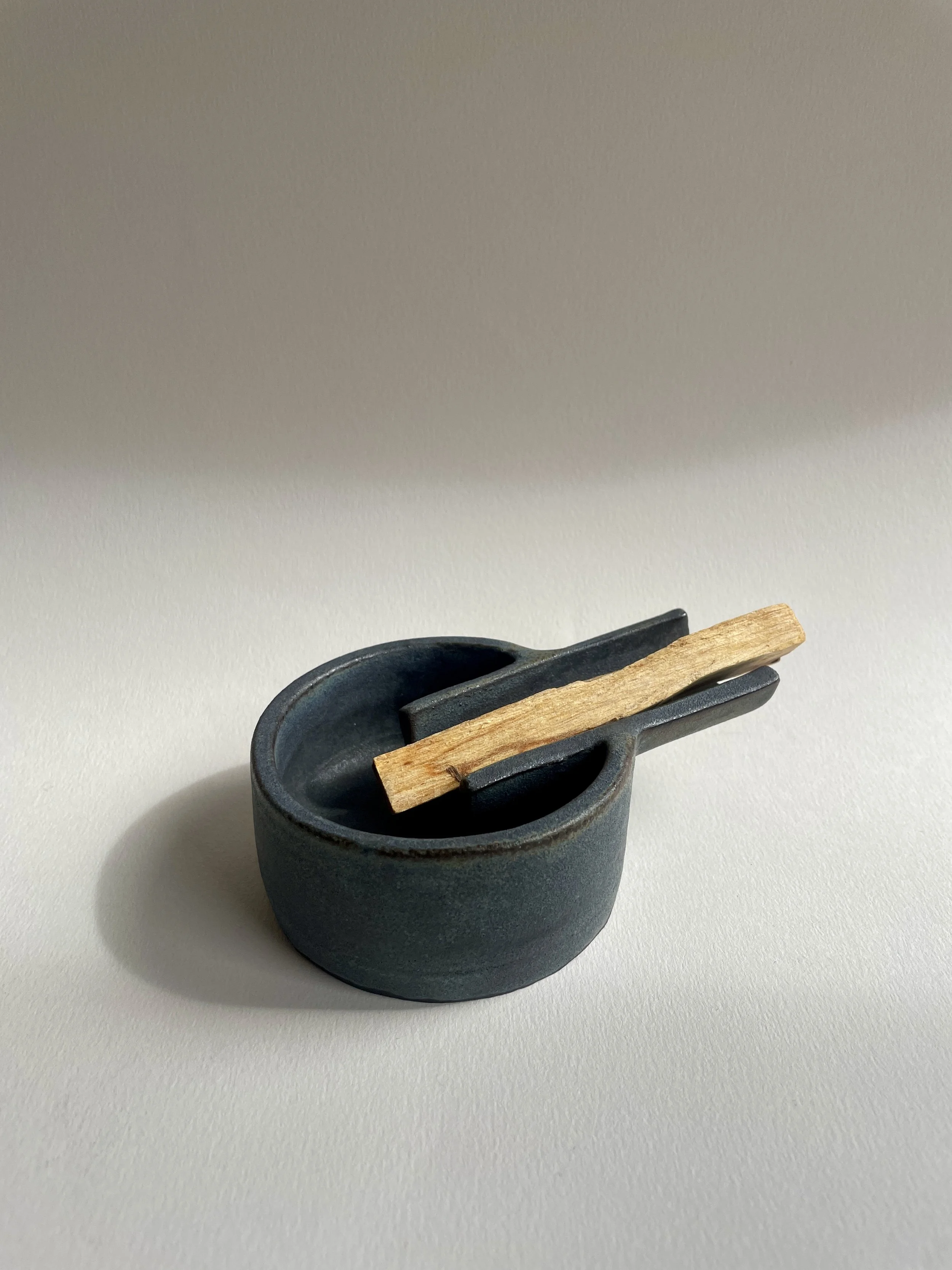 Incense holder - Plain black