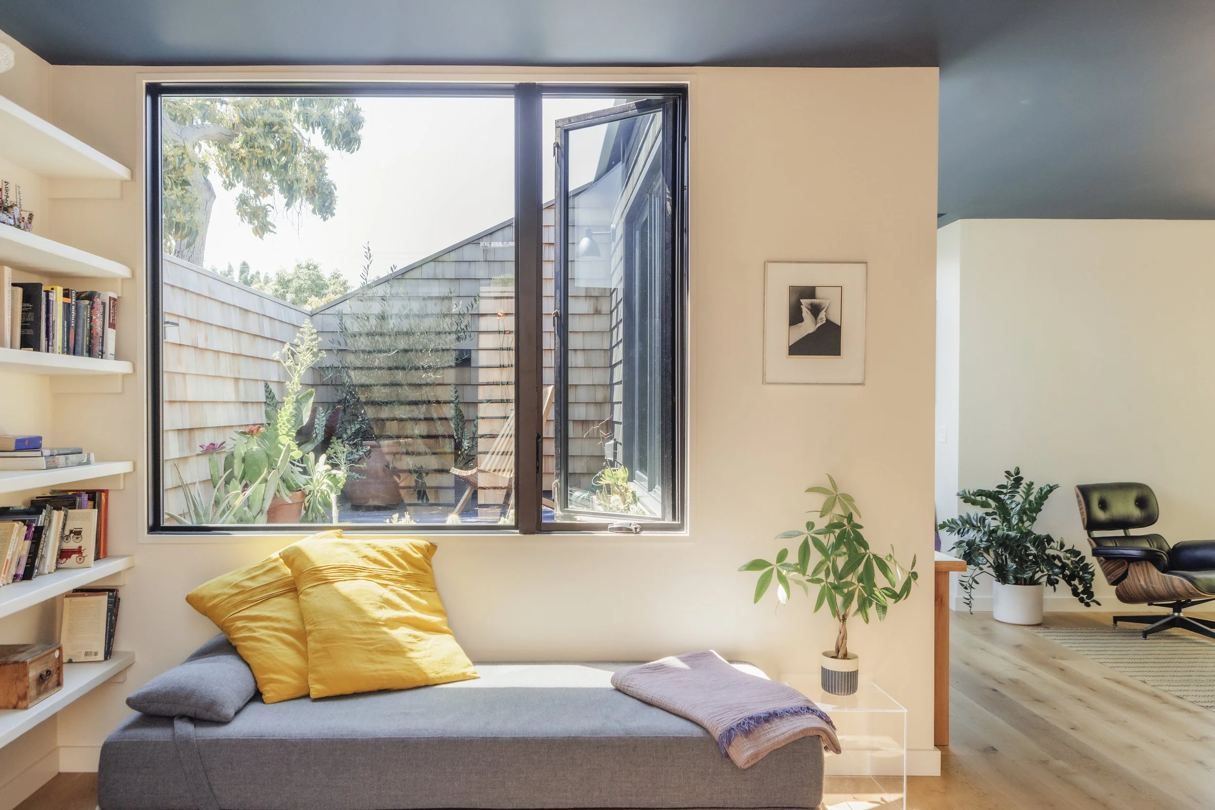 How To Design Scroll-Stopping Ads