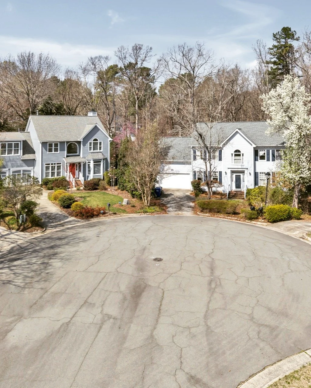There is a quiet kind of beauty in a neighborhood where children can still play until dusk. This is the kind of setting that feels almost storybook, safe, peaceful, and full of the small everyday moments that shape a magical childhood.

#CookeResiden