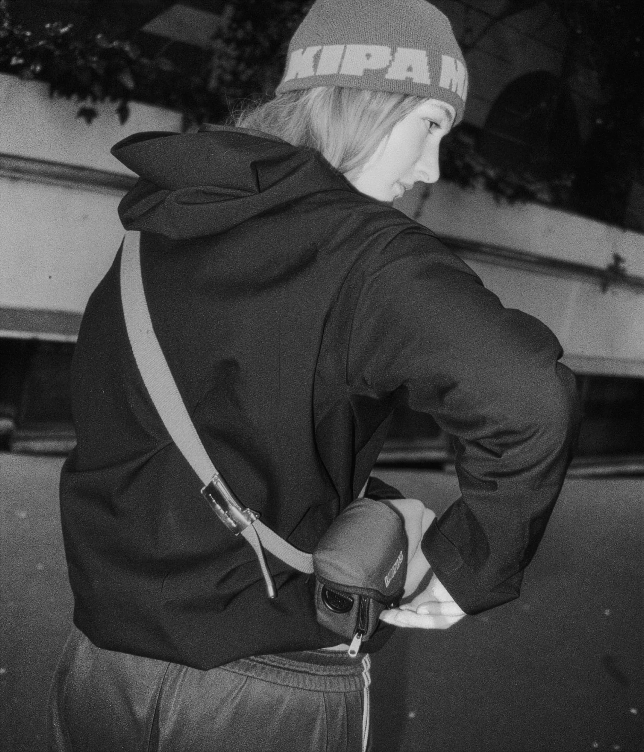 025.jpg