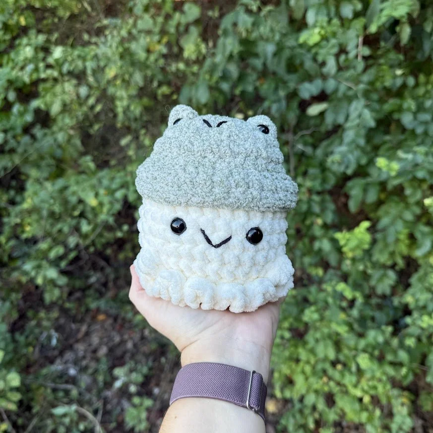 frog hat ghost.jpg