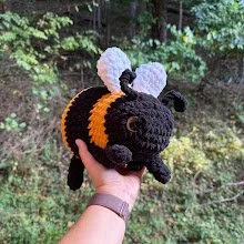 chub-bee hold.jpg