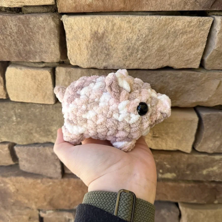 speckle pig side.jpg